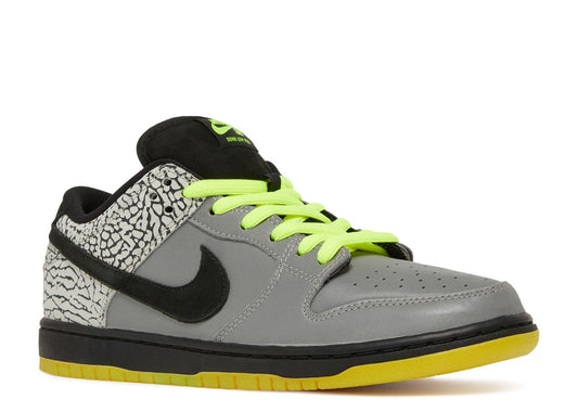 Nike SB Dunk Low DJ Clark Kent x Primitive 112