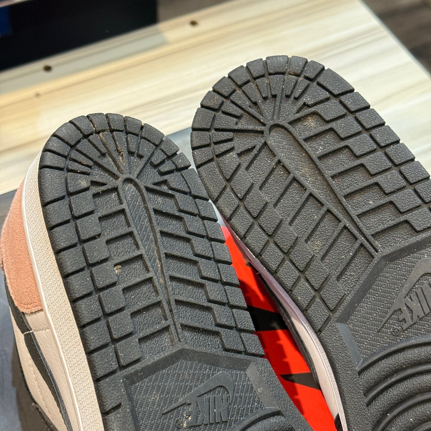 USED Jordan 1 Low OG Bleached Coral