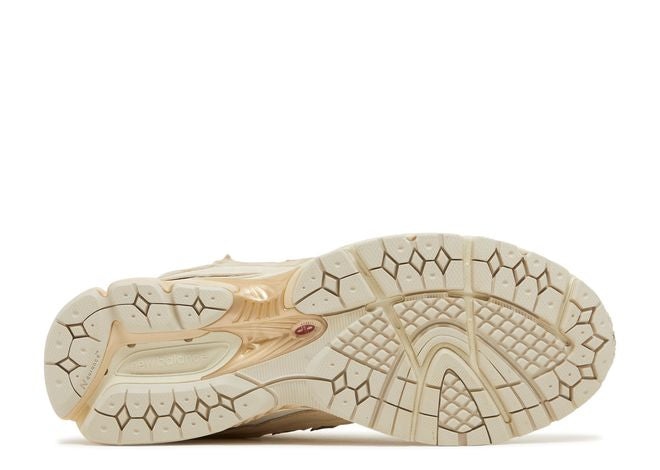 New Balance 2002R Protection Pack SandStone