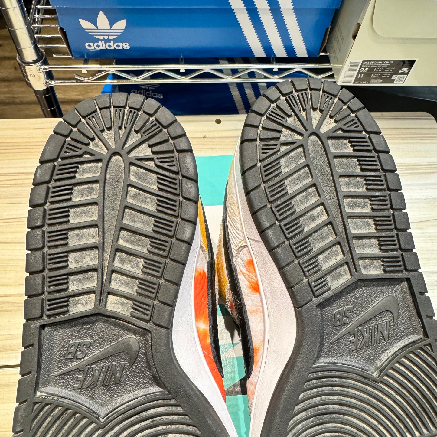 USED Nike SB Dunk Low Raygun Tie-Dye White