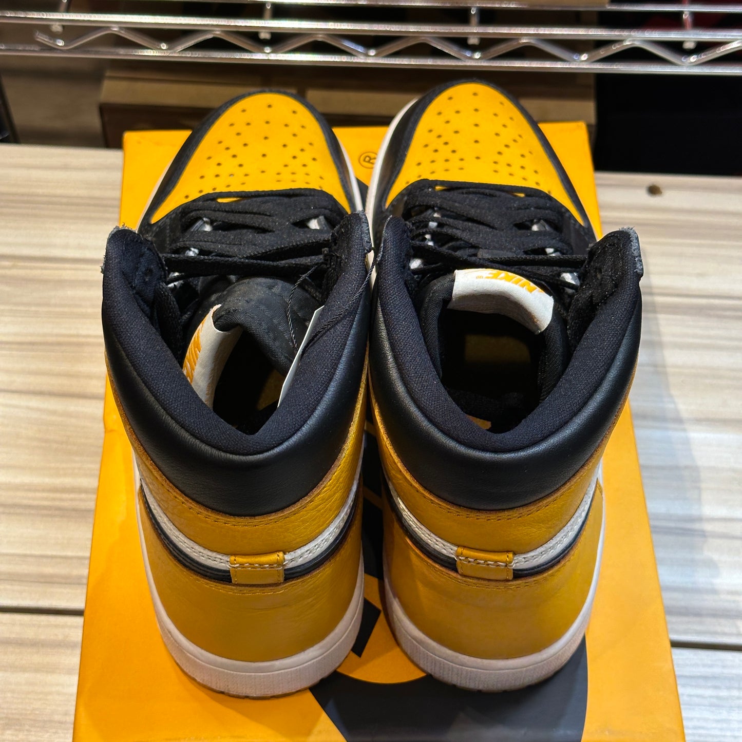 USED Jordan 1 High Taxi