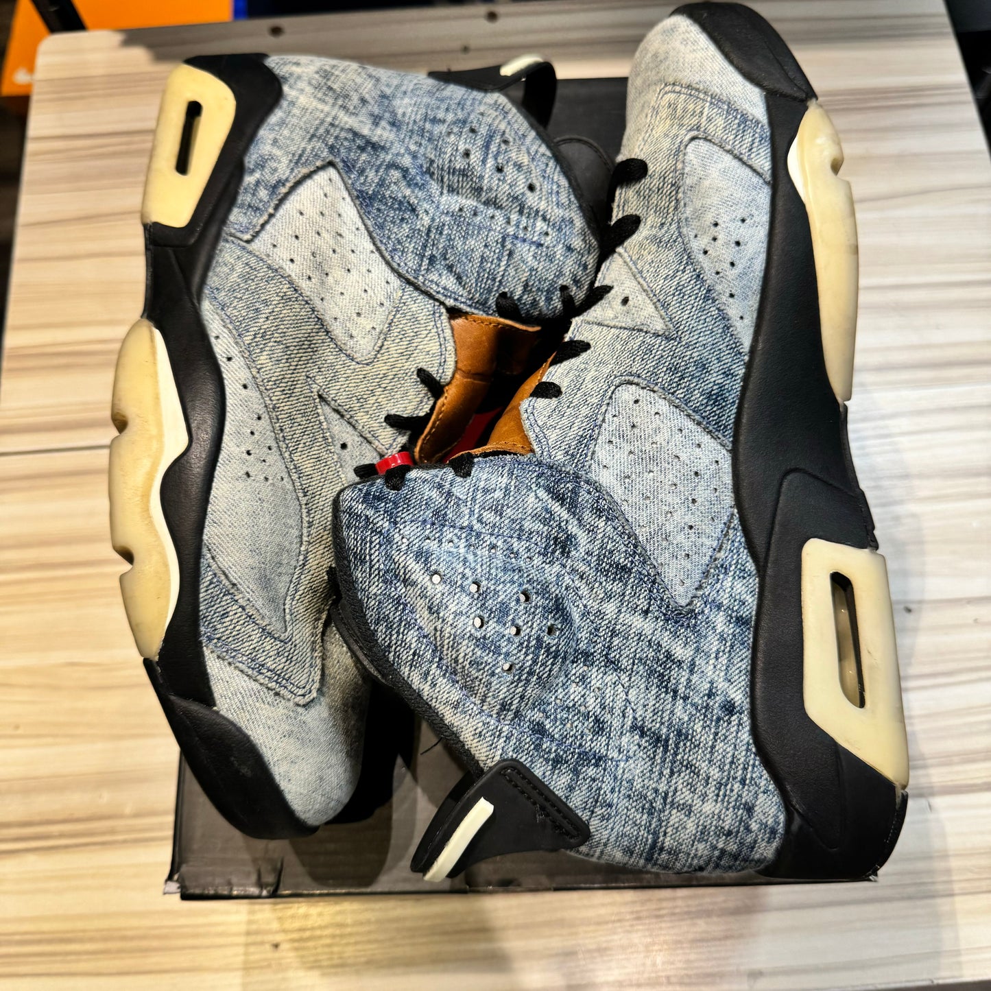 USED Jordan 6 Retro Washed Denim