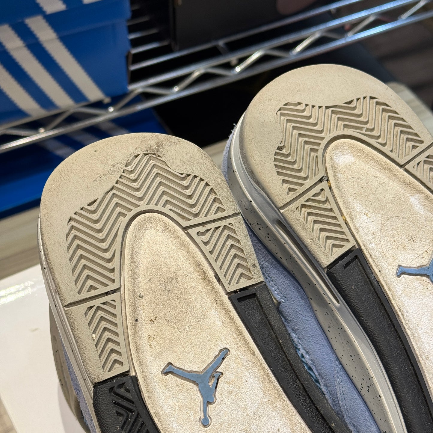 USED Jordan 4 University Blue