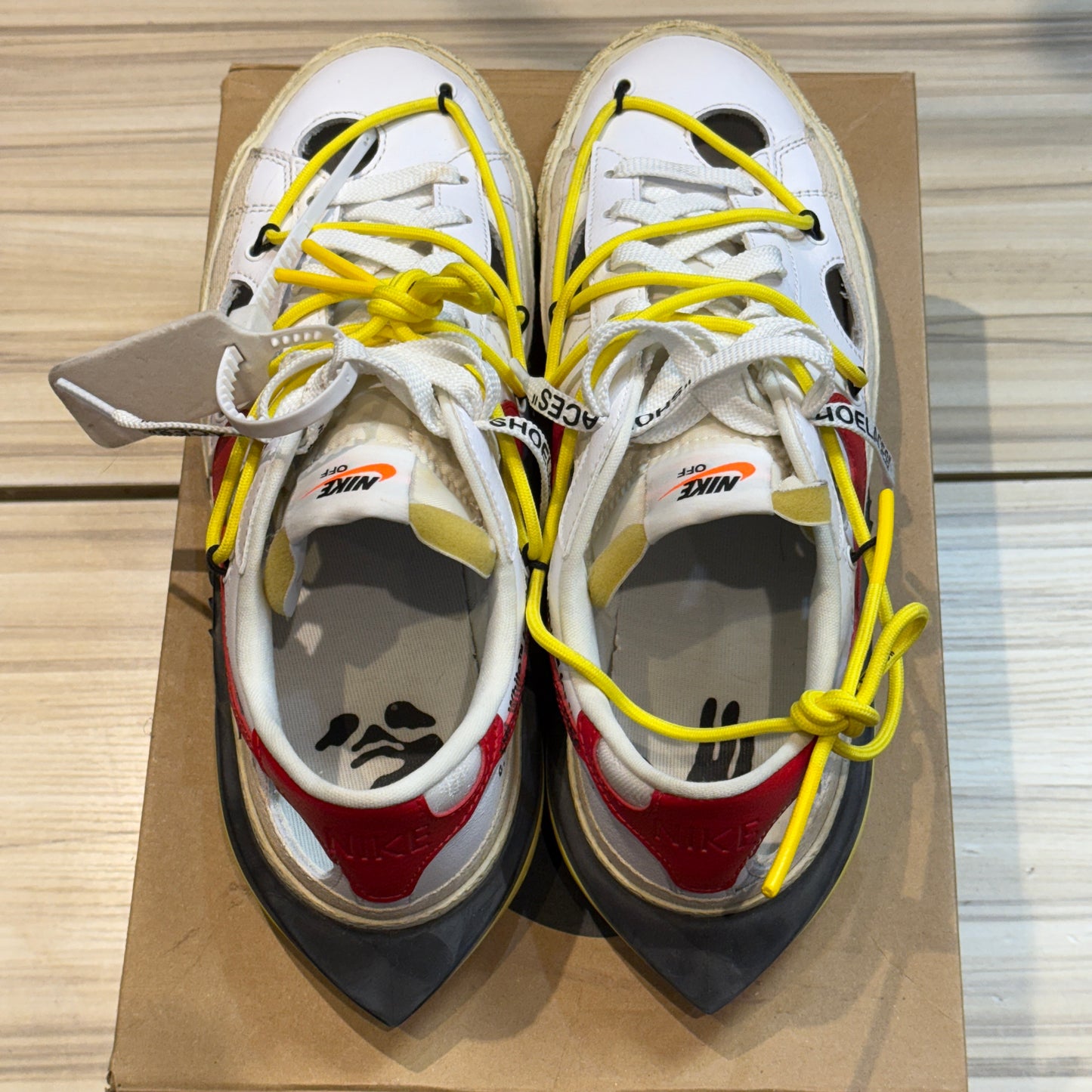 USED Nike Off-White Blazer Low White Red