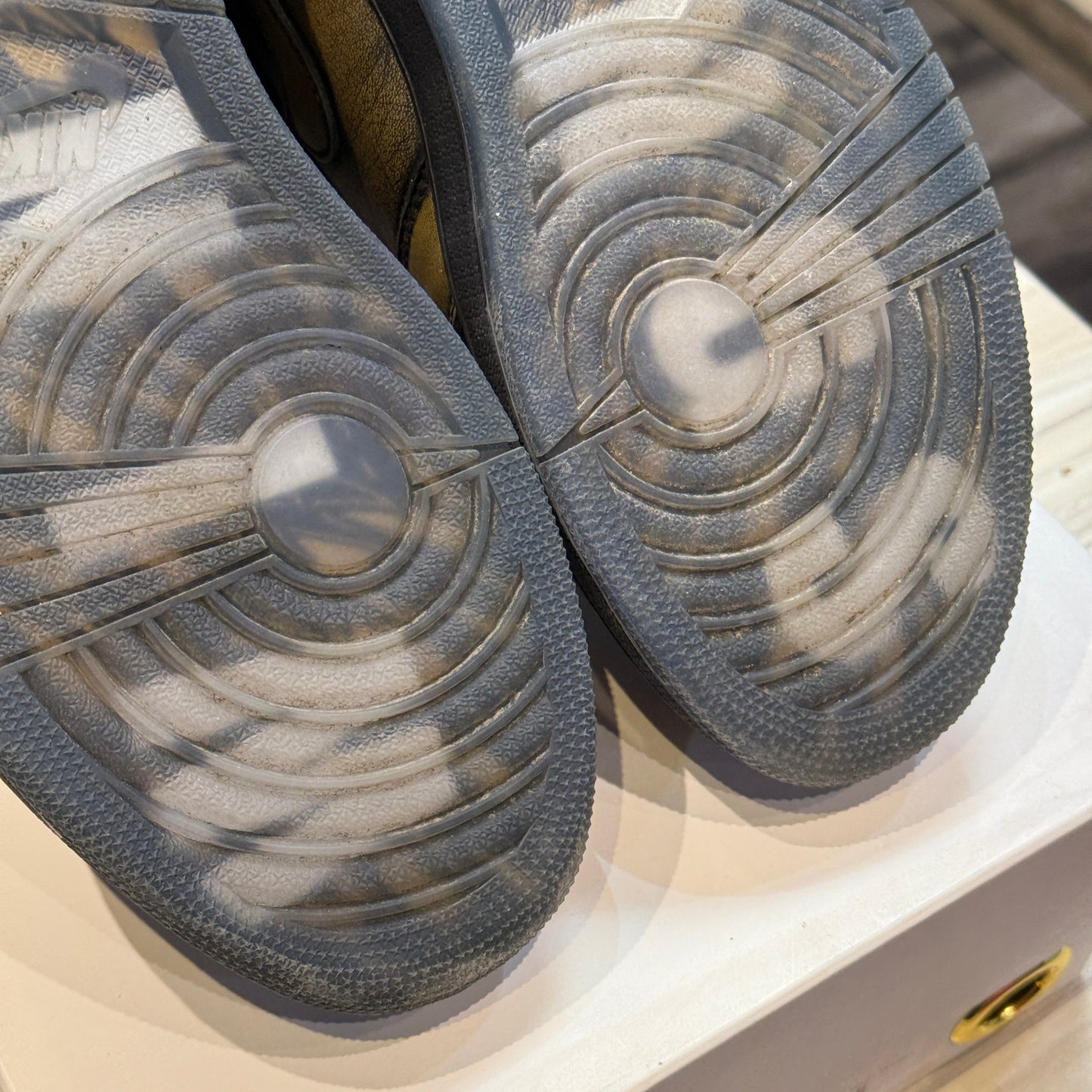 USED Jordan 1 High Wings