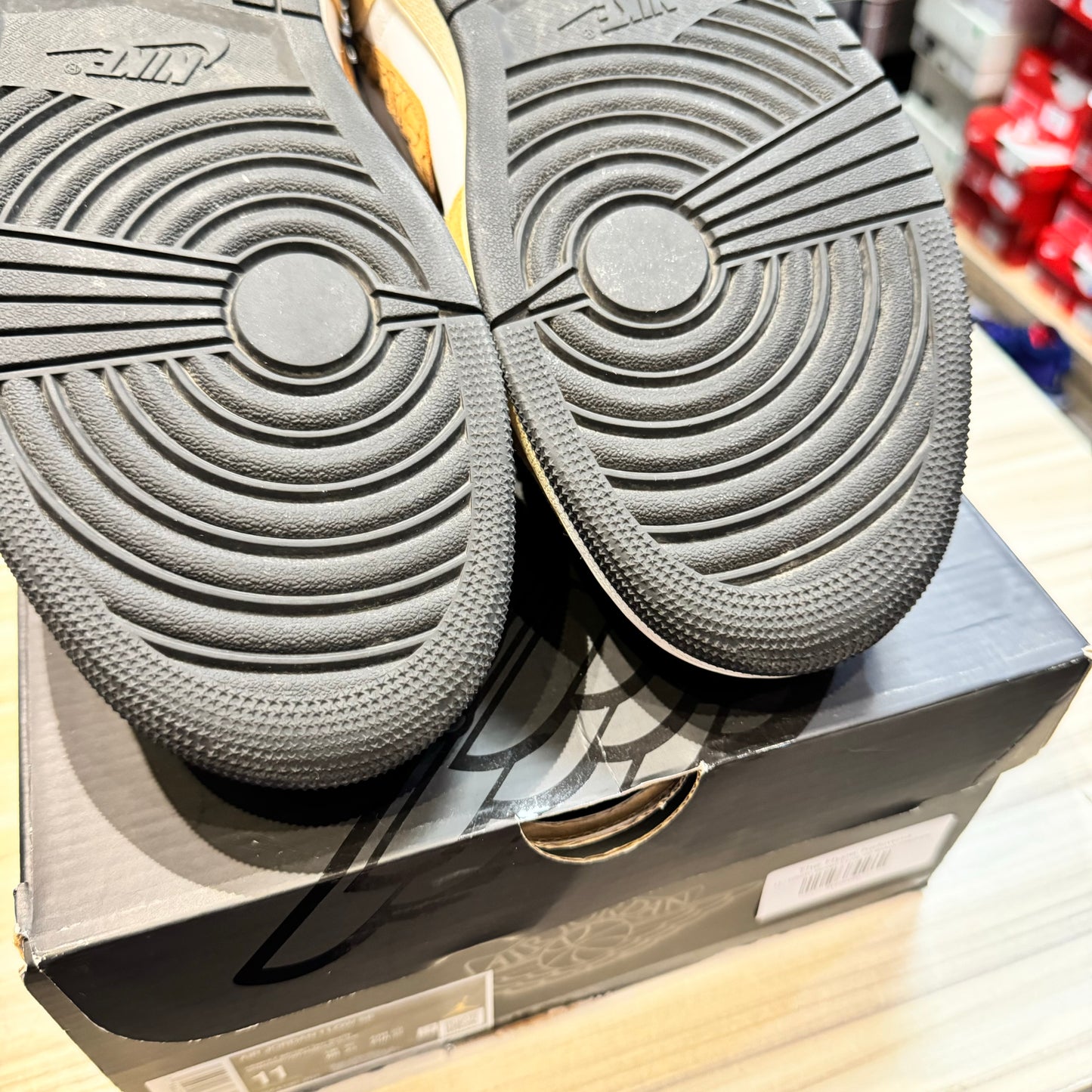 USED Jordan 1 Low SE Brown Elephant