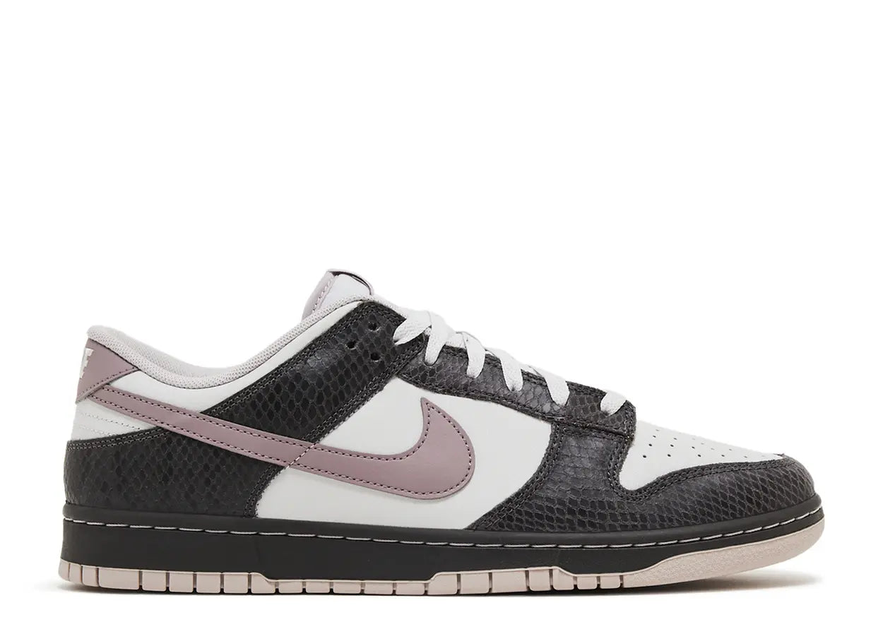 Nike Dunk Low SE Medium Ash Violet Snakeskin