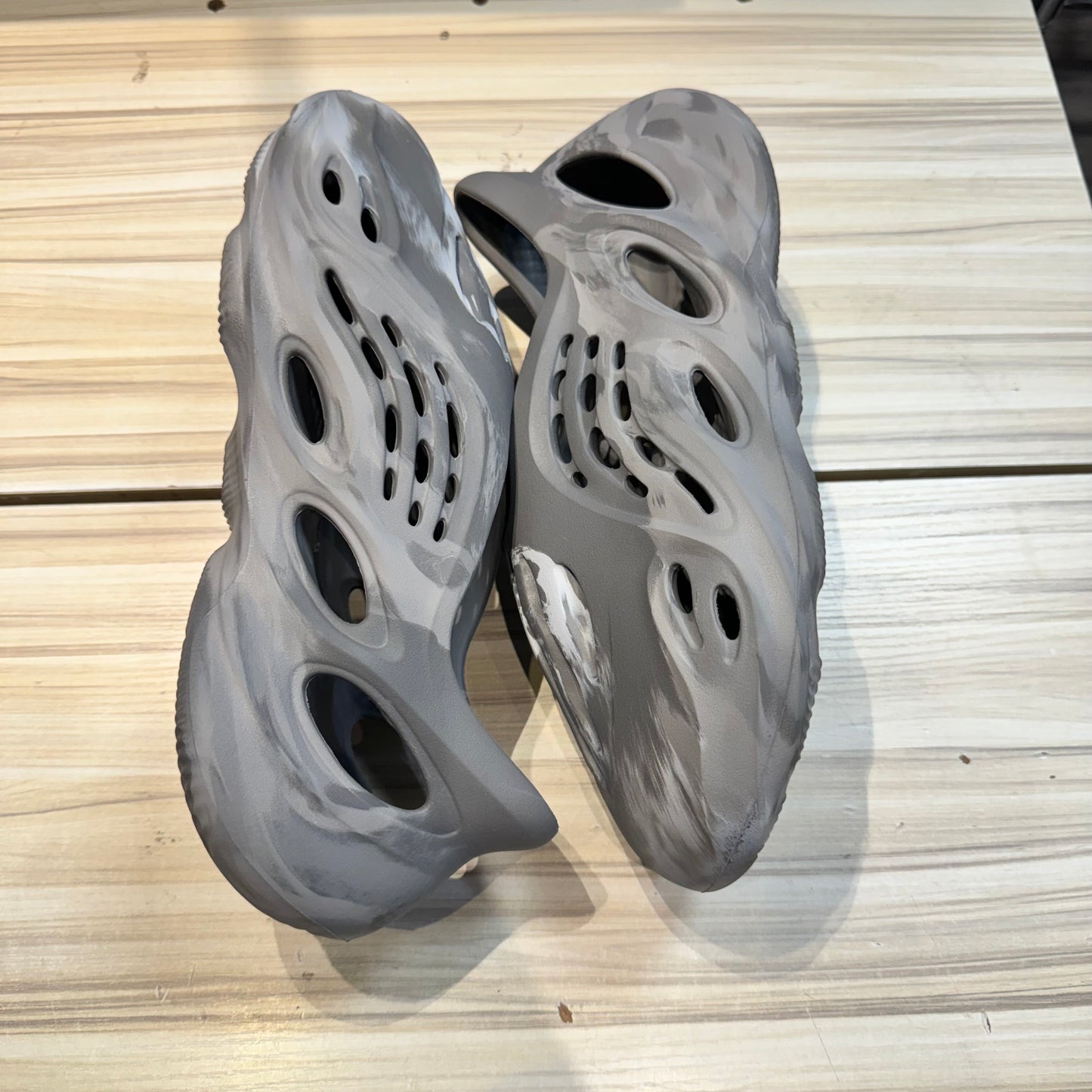 USED Yeezy Foam RNR MX Granite