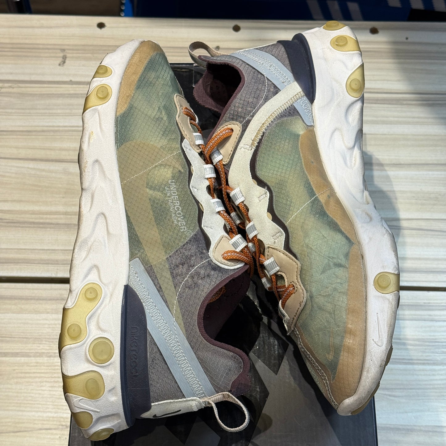 USED Nike React Element 87 Undercover Green Mist