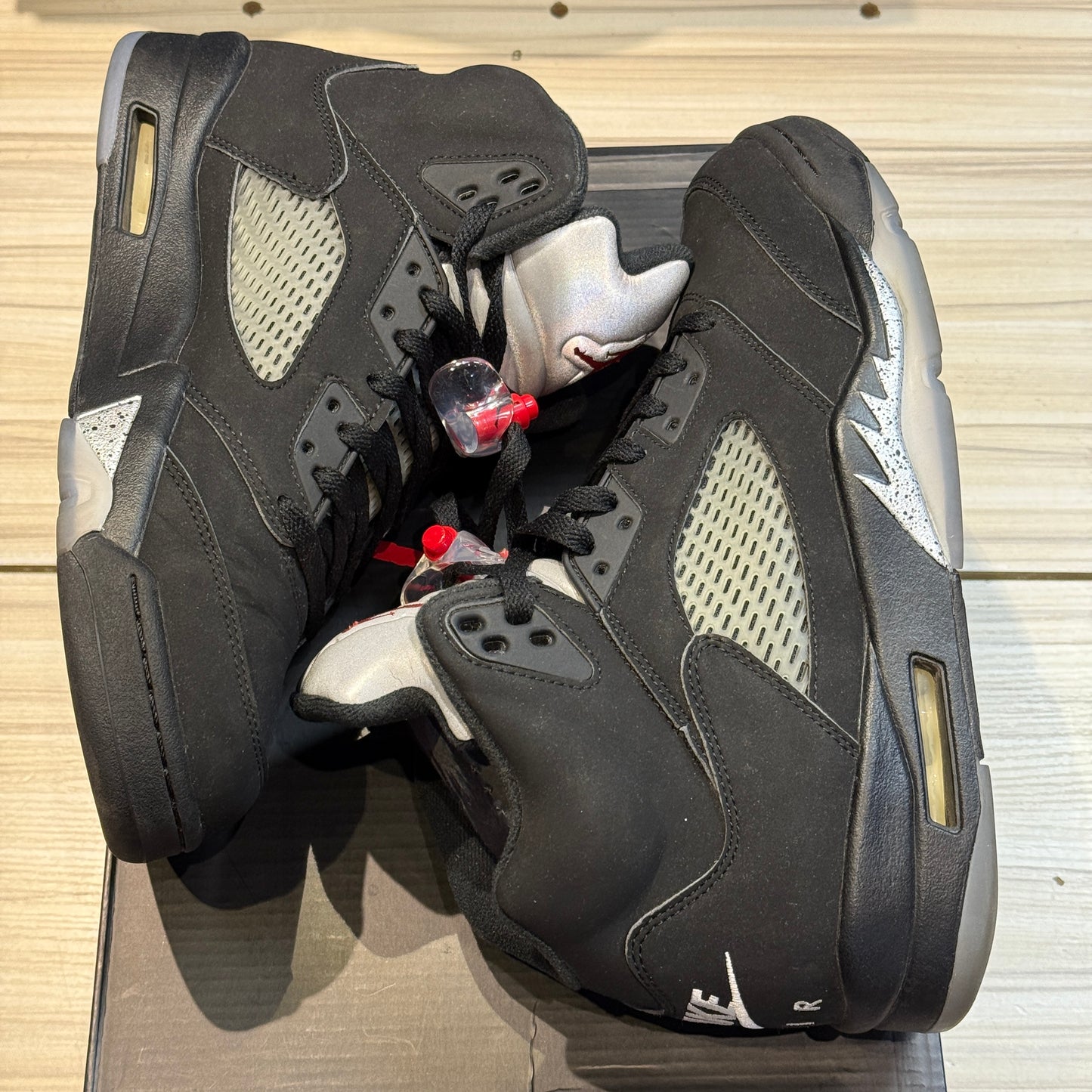 USED Jordan 5 Retro Black Metallic (2016)