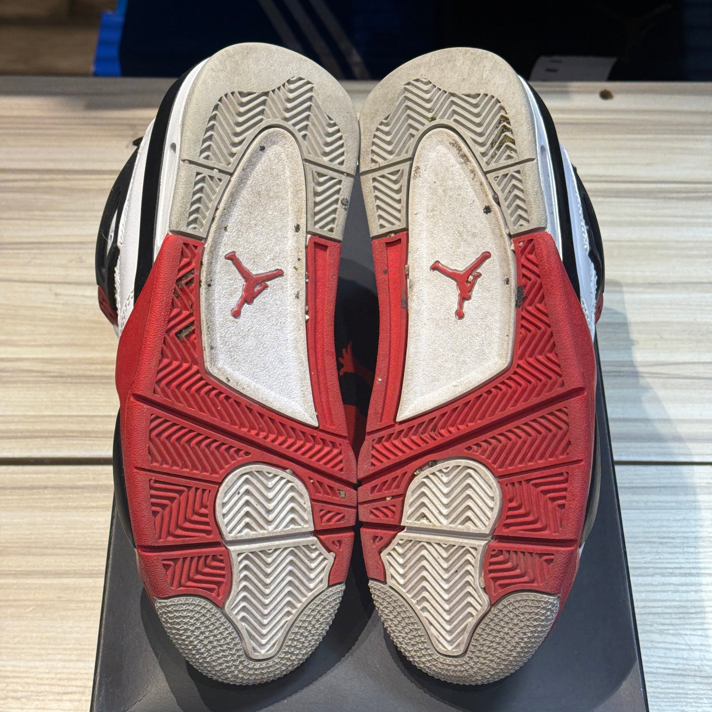 USED Jordan 4 Fire Red 2020 GS