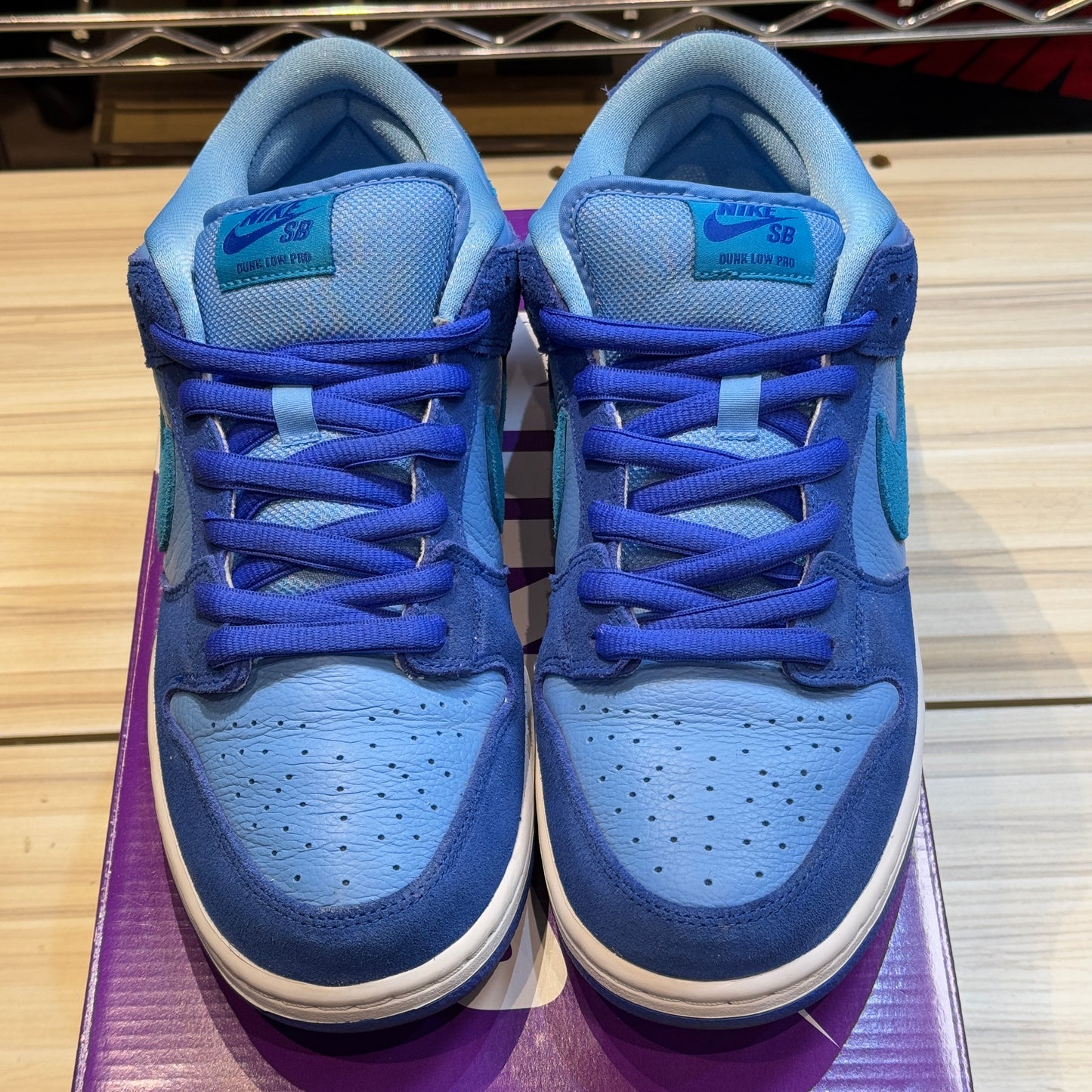 USED Nike SB Dunk Low Blue Raspberry