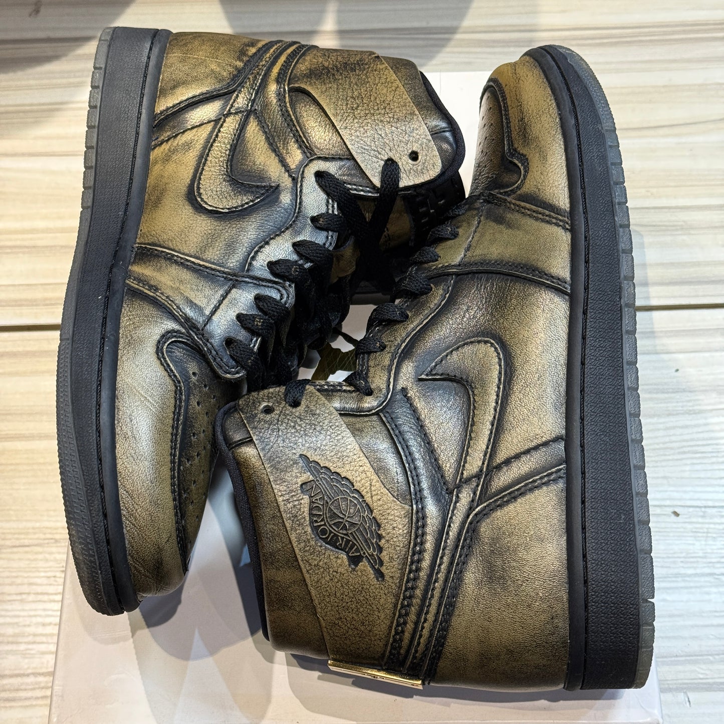 USED Jordan 1 High Wings