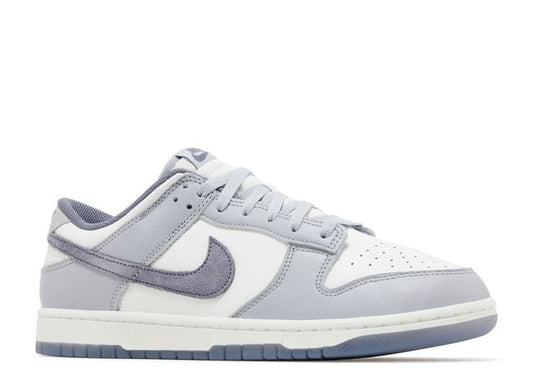 Nike Dunk Low SE Light Carbon