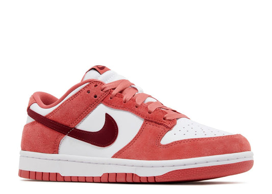 Nike Dunk Low Valentine's Day (2024) (W)