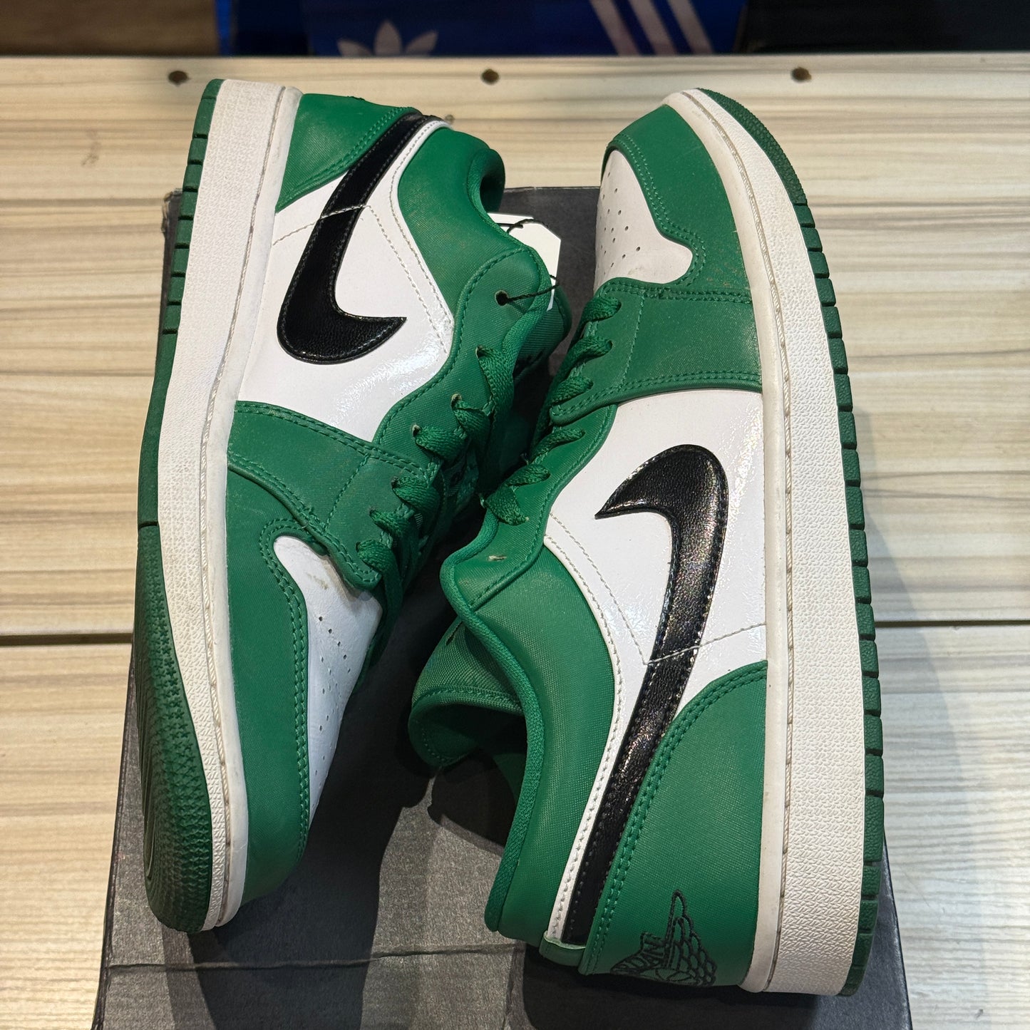 USED Jordan 1 Low Pine Green
