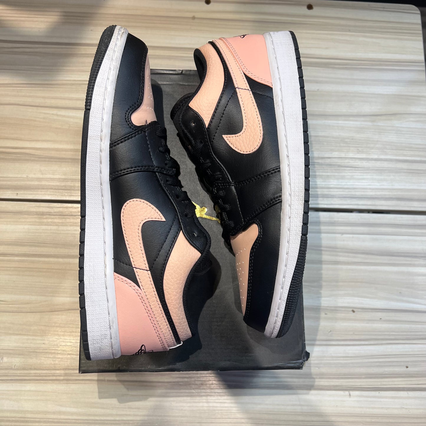 USED Jordan 1 Low Crimson Tint