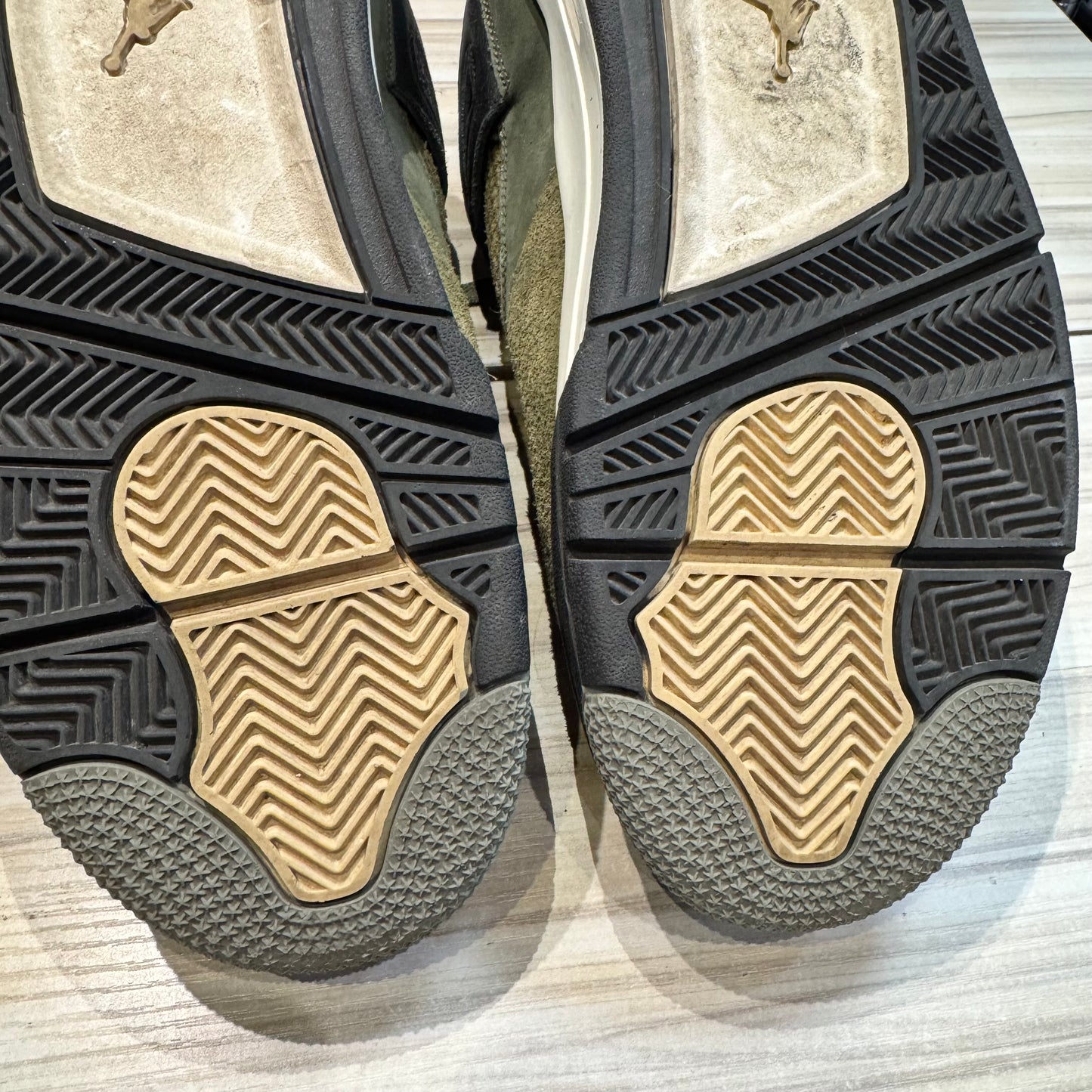 USED Jordan 4 Retro SE Craft Medium Olive