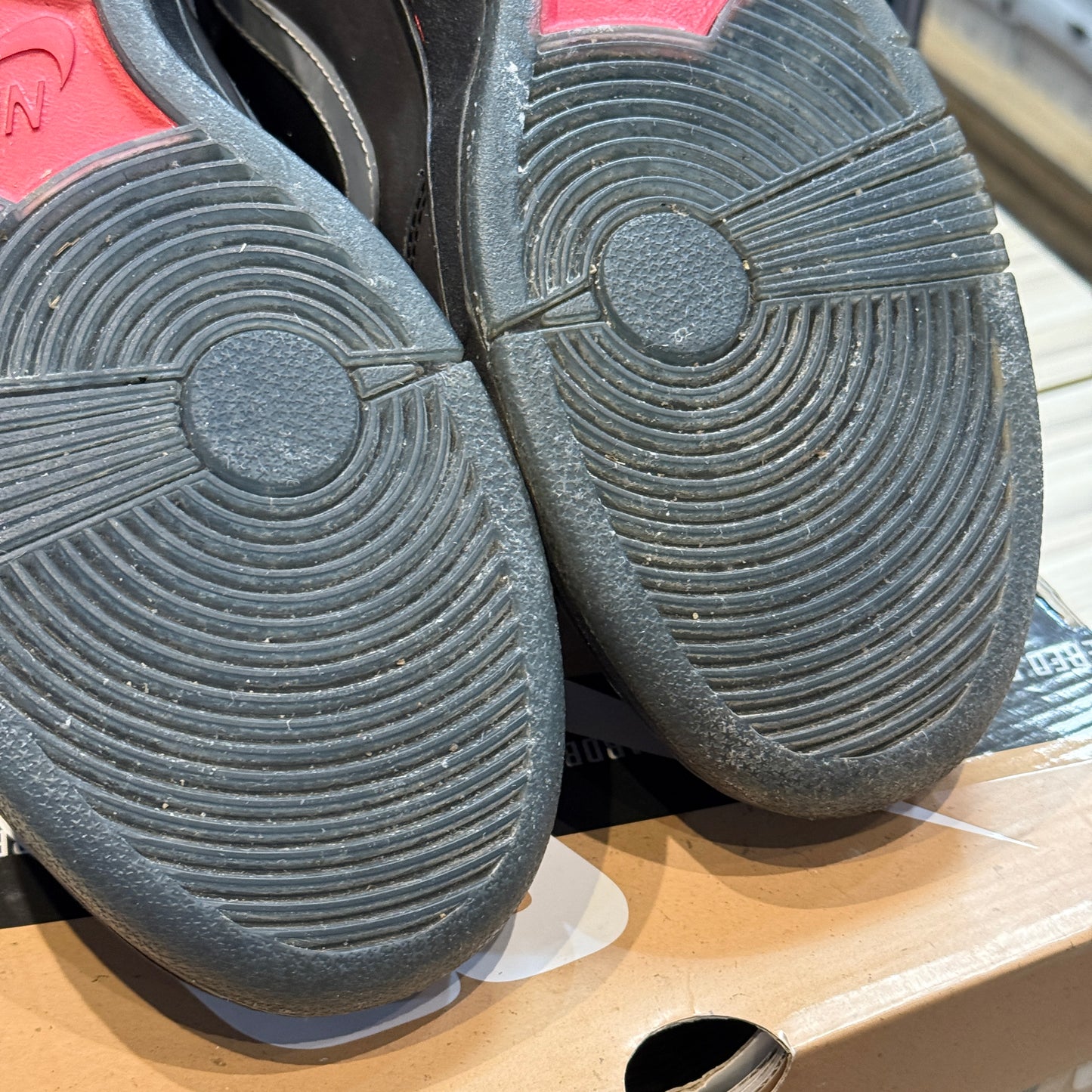 USED Nike SB Dunk High 3M Raging Bull