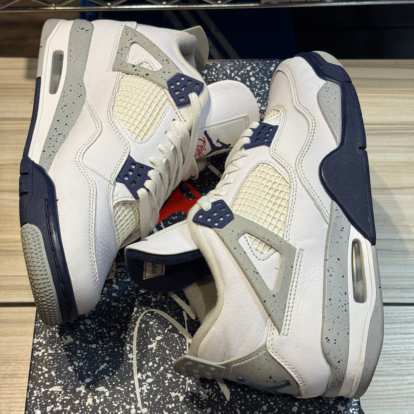 USED Jordan 4 Midnight Navy