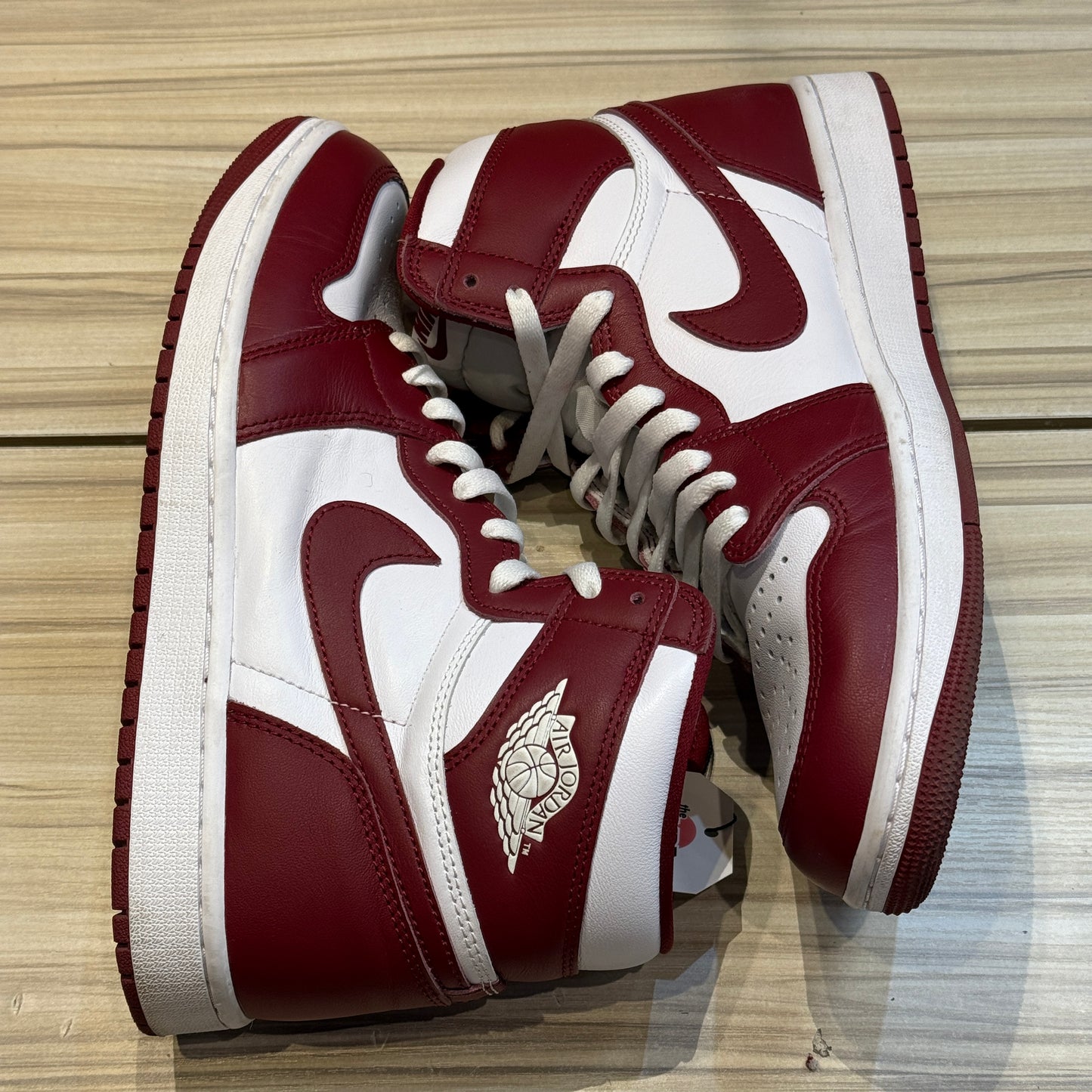 USED Jordan 1 High Team Red