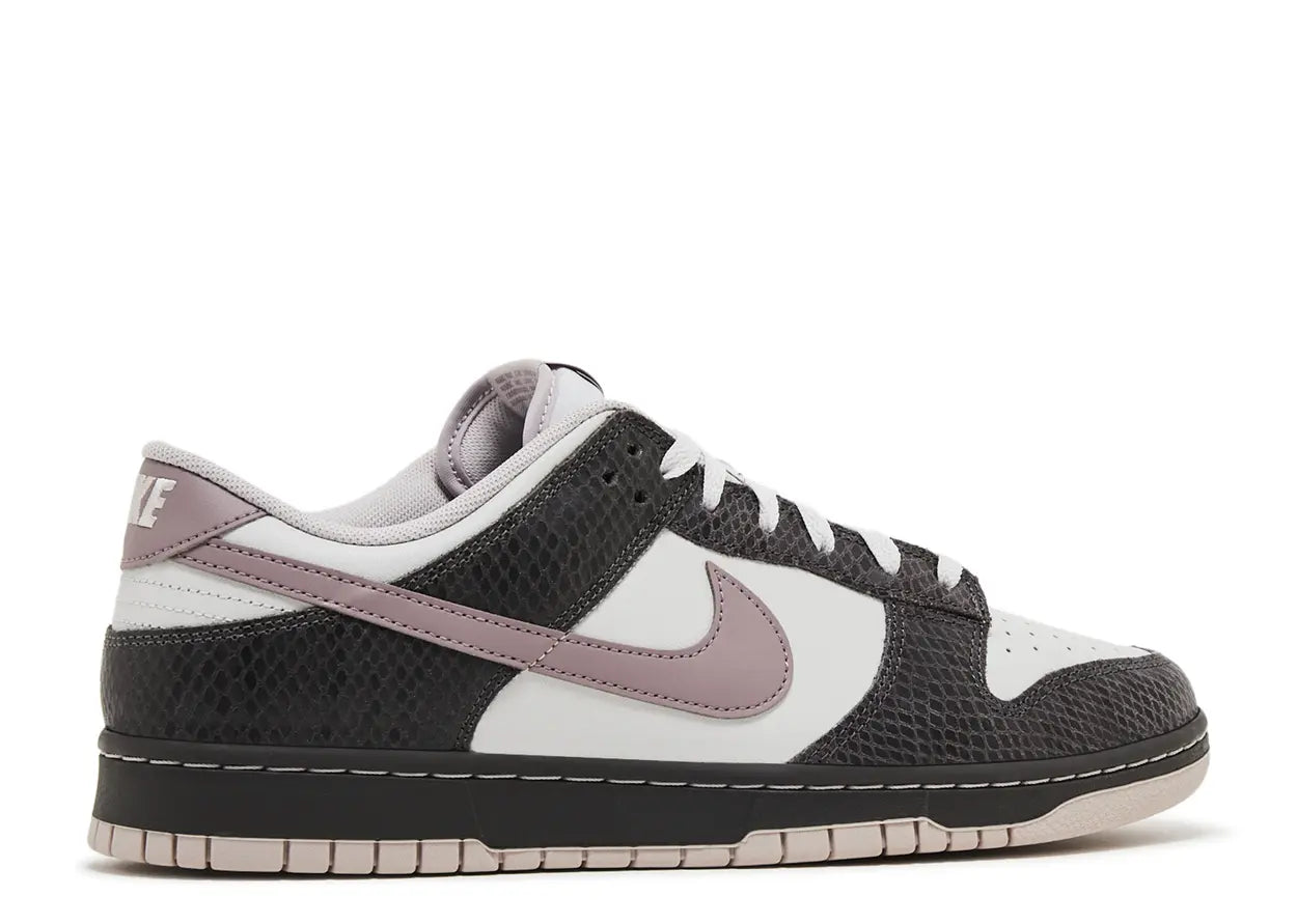 Nike Dunk Low SE Medium Ash Violet Snakeskin
