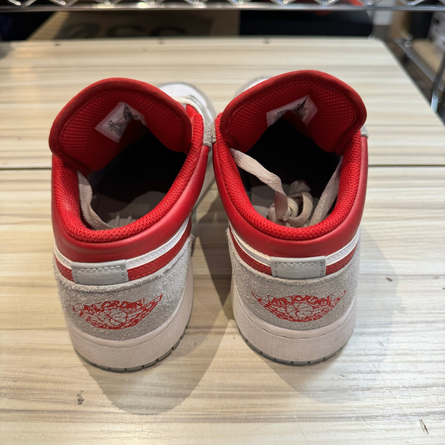 USED Jordan 1 Low SE Smoke Grey Gym Red (GS)