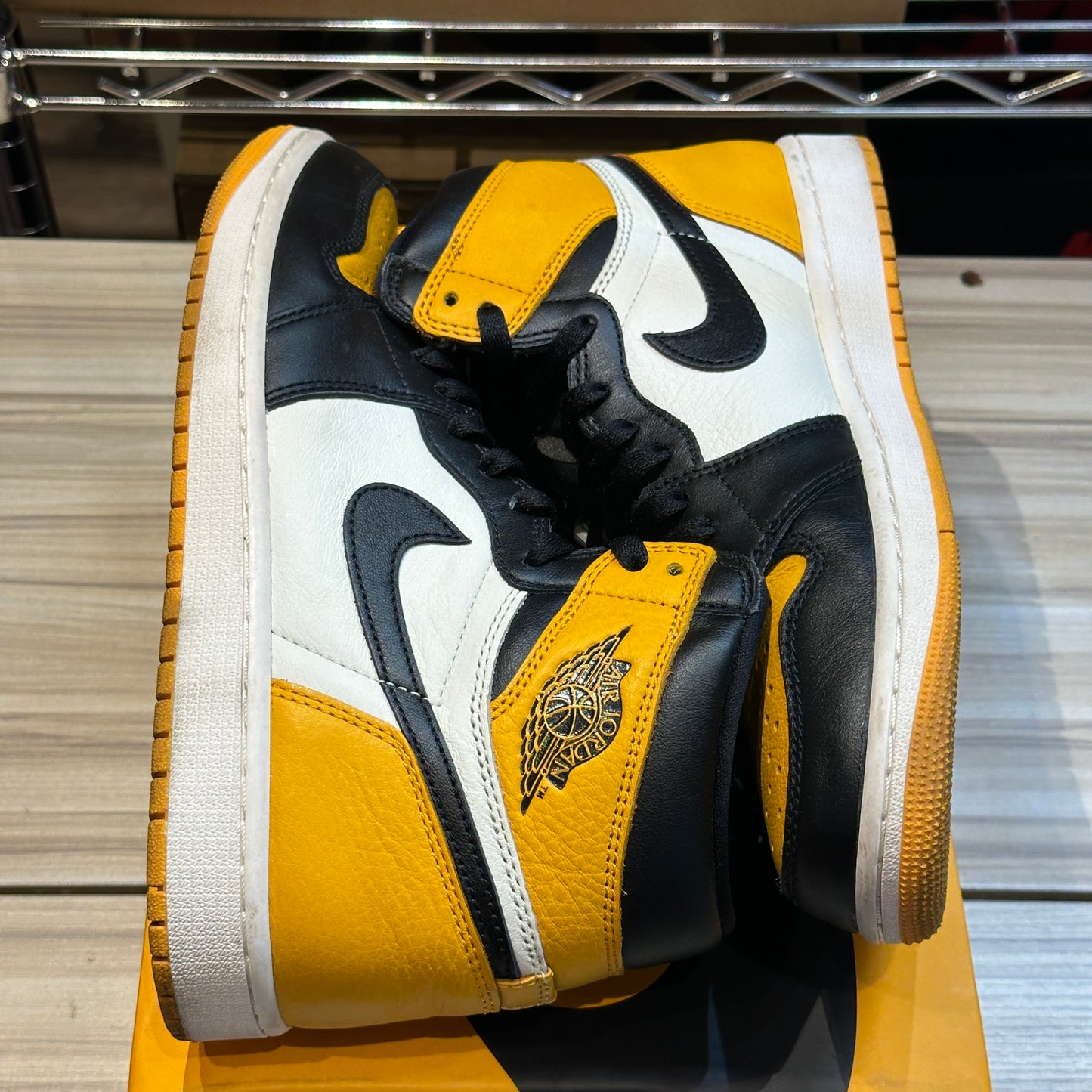 USED Jordan 1 High Taxi