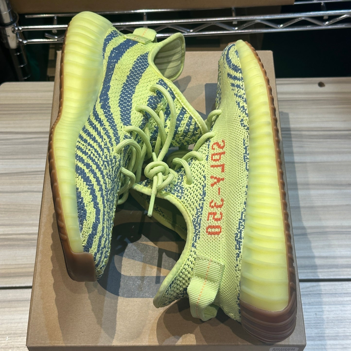 USED Yeezy 350 V2 Semi Frozen