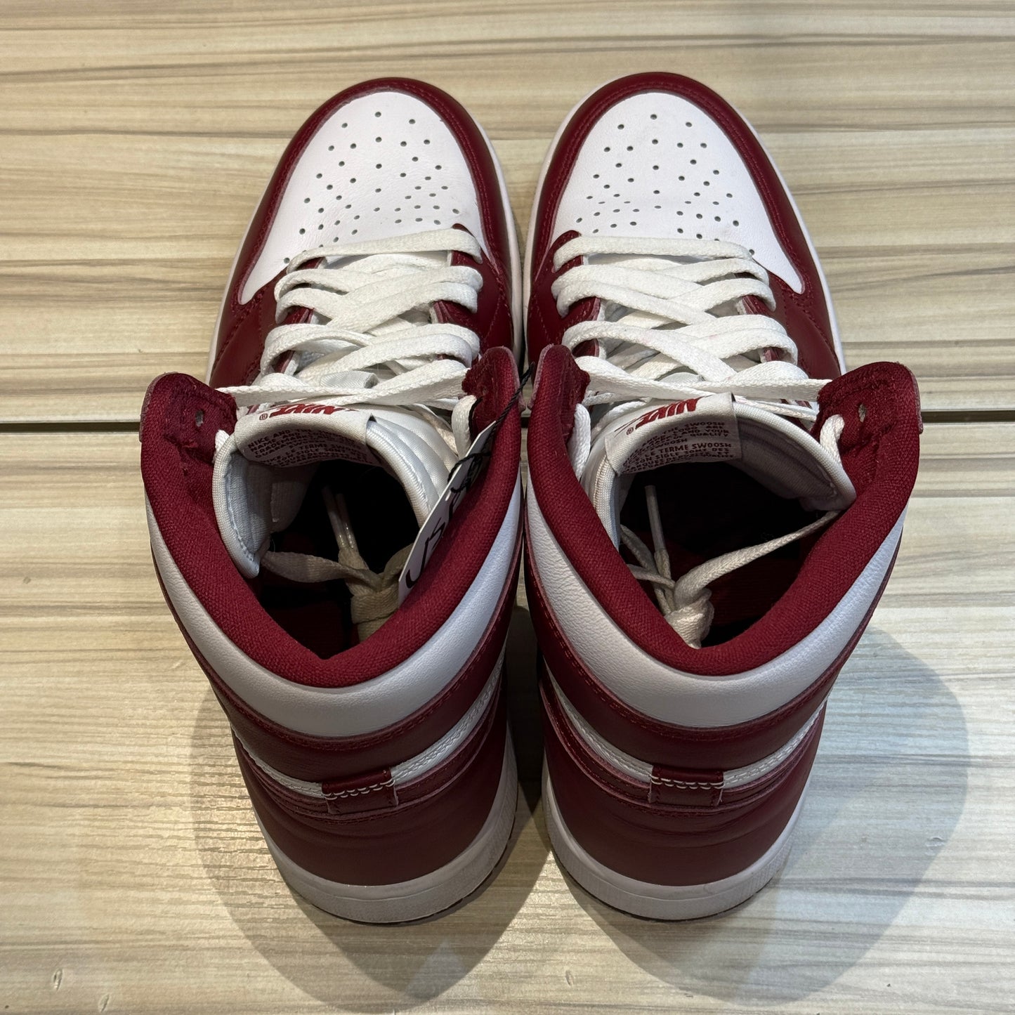 USED Jordan 1 High Team Red