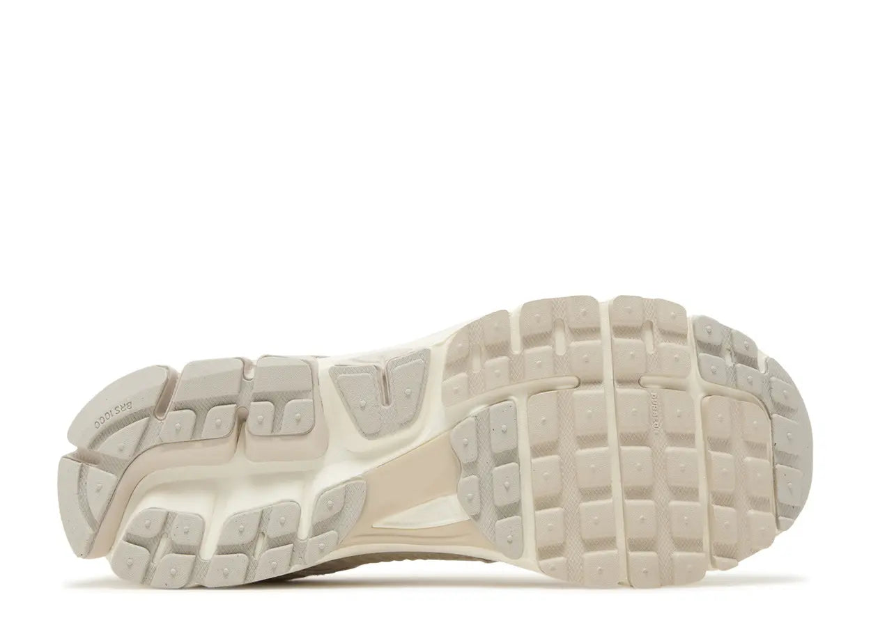 Nike Zoom Vomero 5 Light Orewood Brown