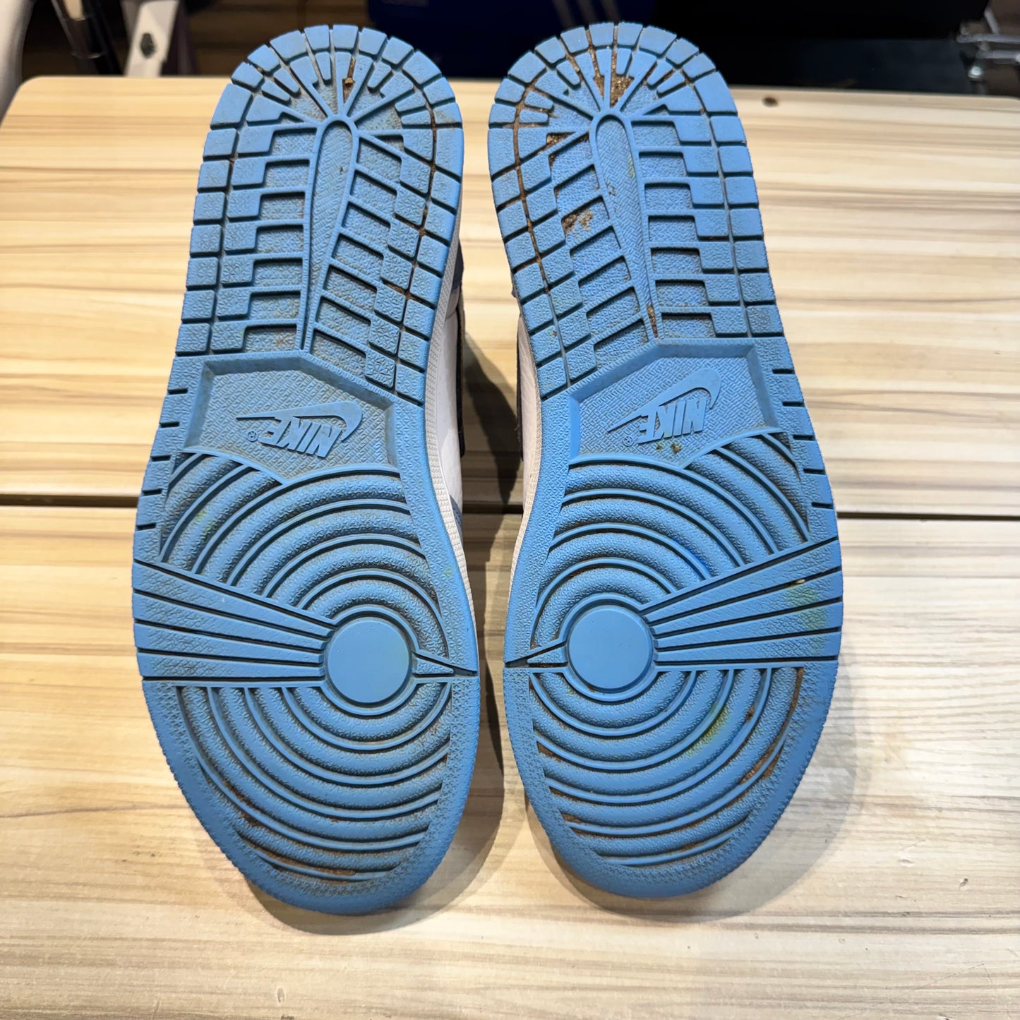 USED Jordan 1 Retro High OG University Blue