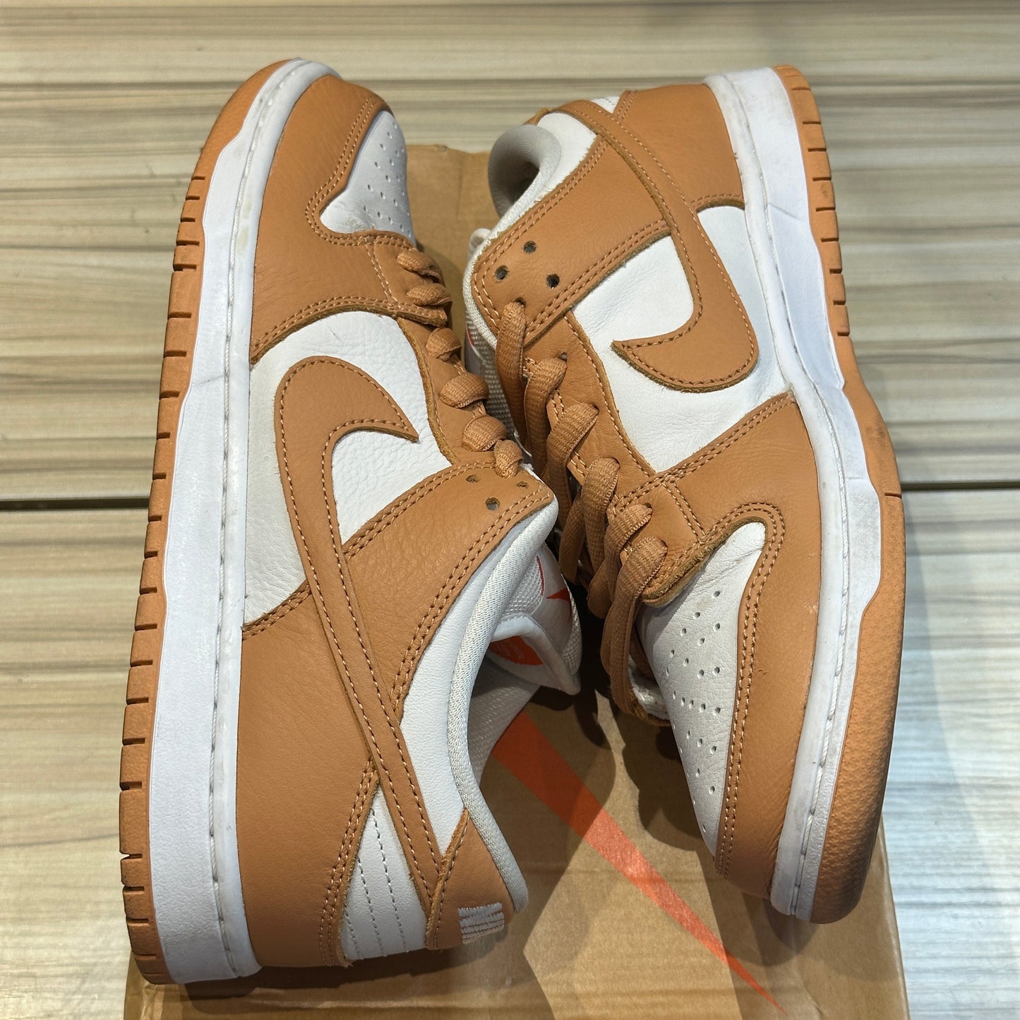 USED Nike SB Dunk Low Pro Cognac