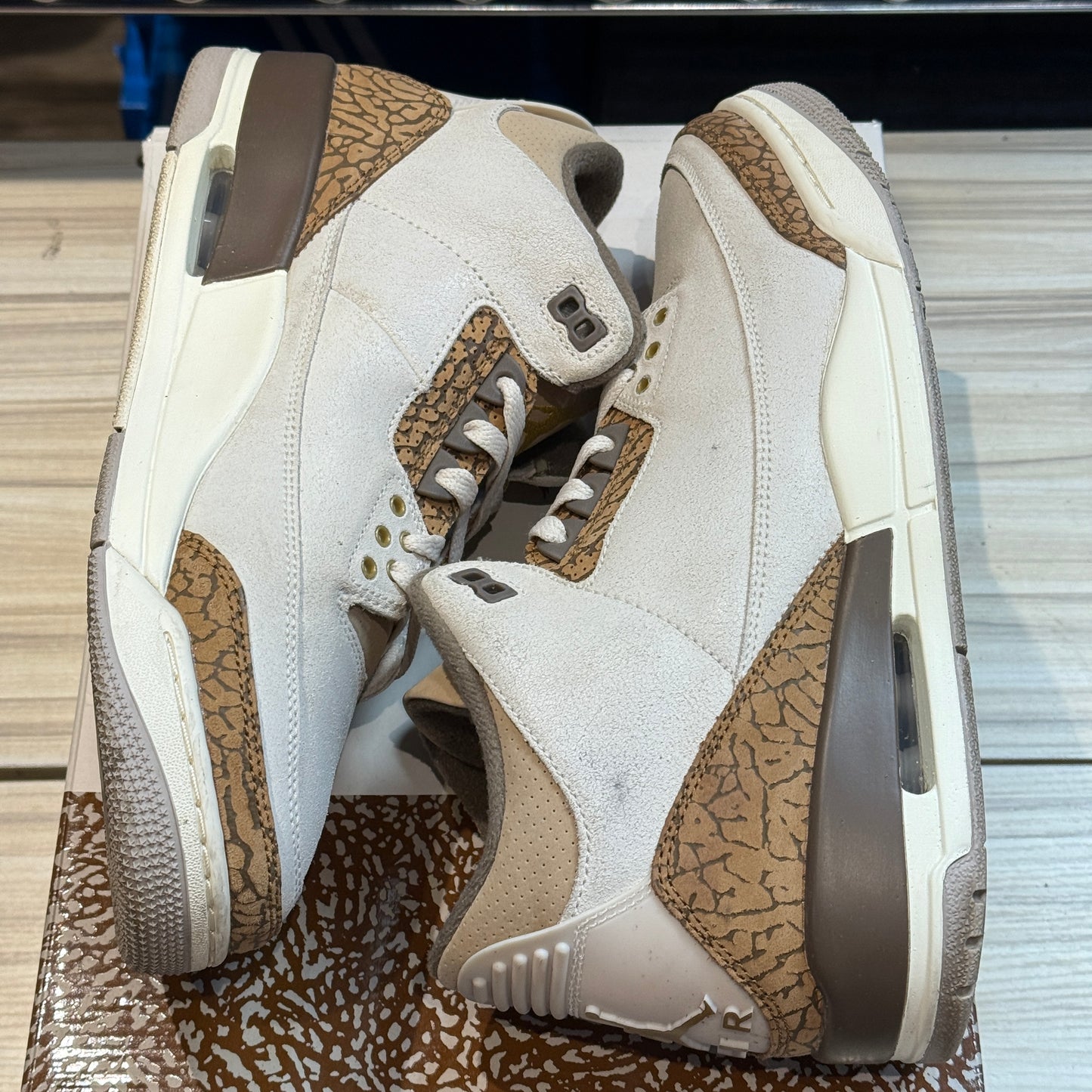 USED Jordan 3 Retro Palomino