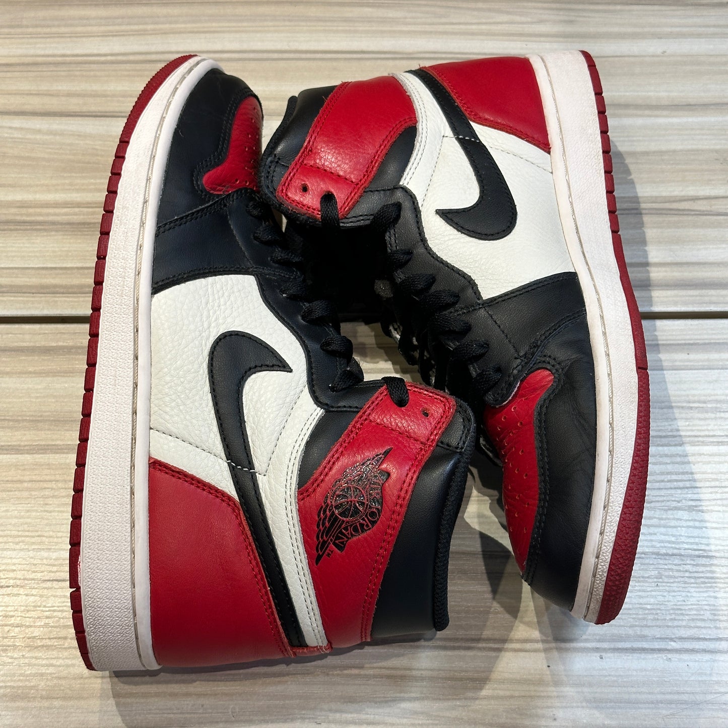 USED Jordan 1 High Bred Toe