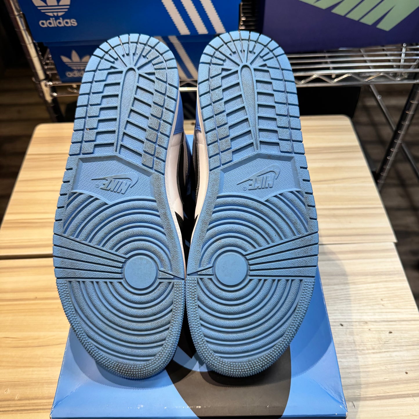 USED Jordan 1 Retro High OG UNC Toe