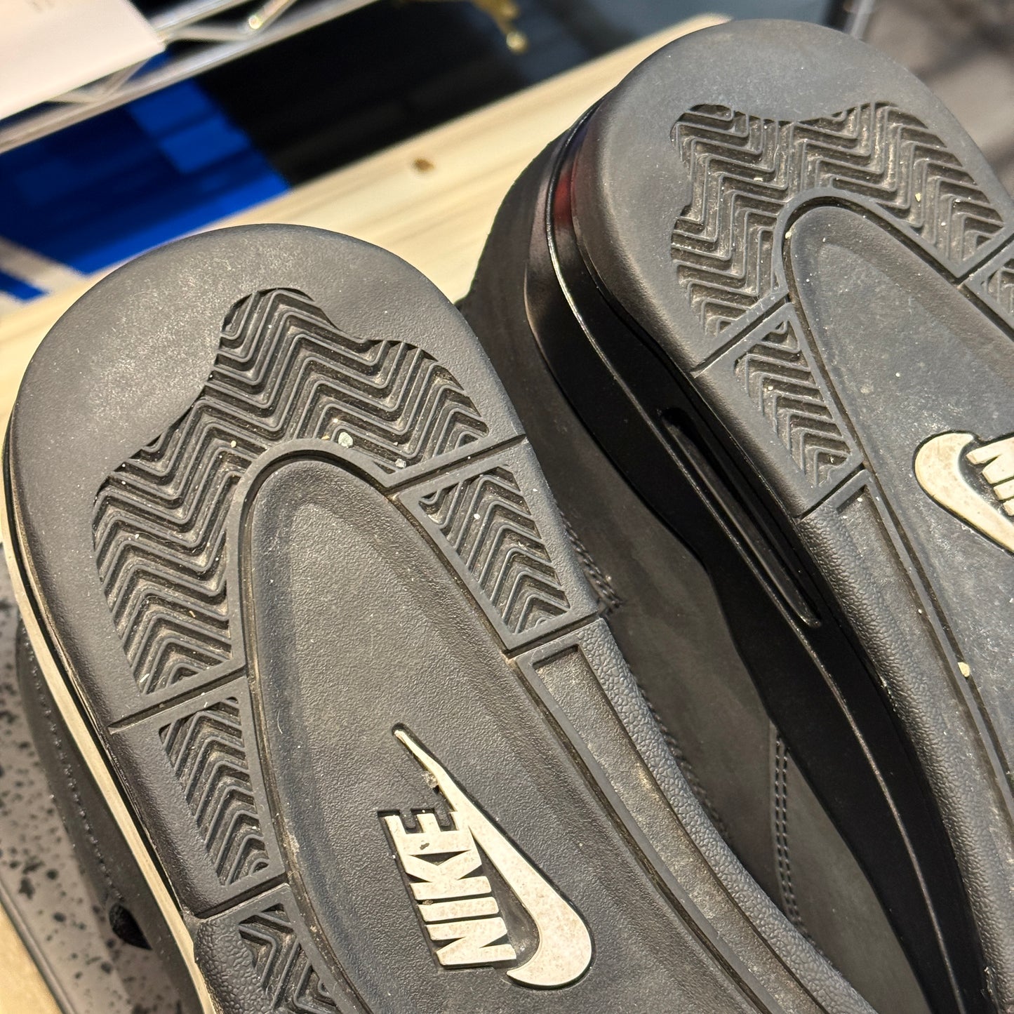 USED Jordan 4 Retro Black Cat (2025)