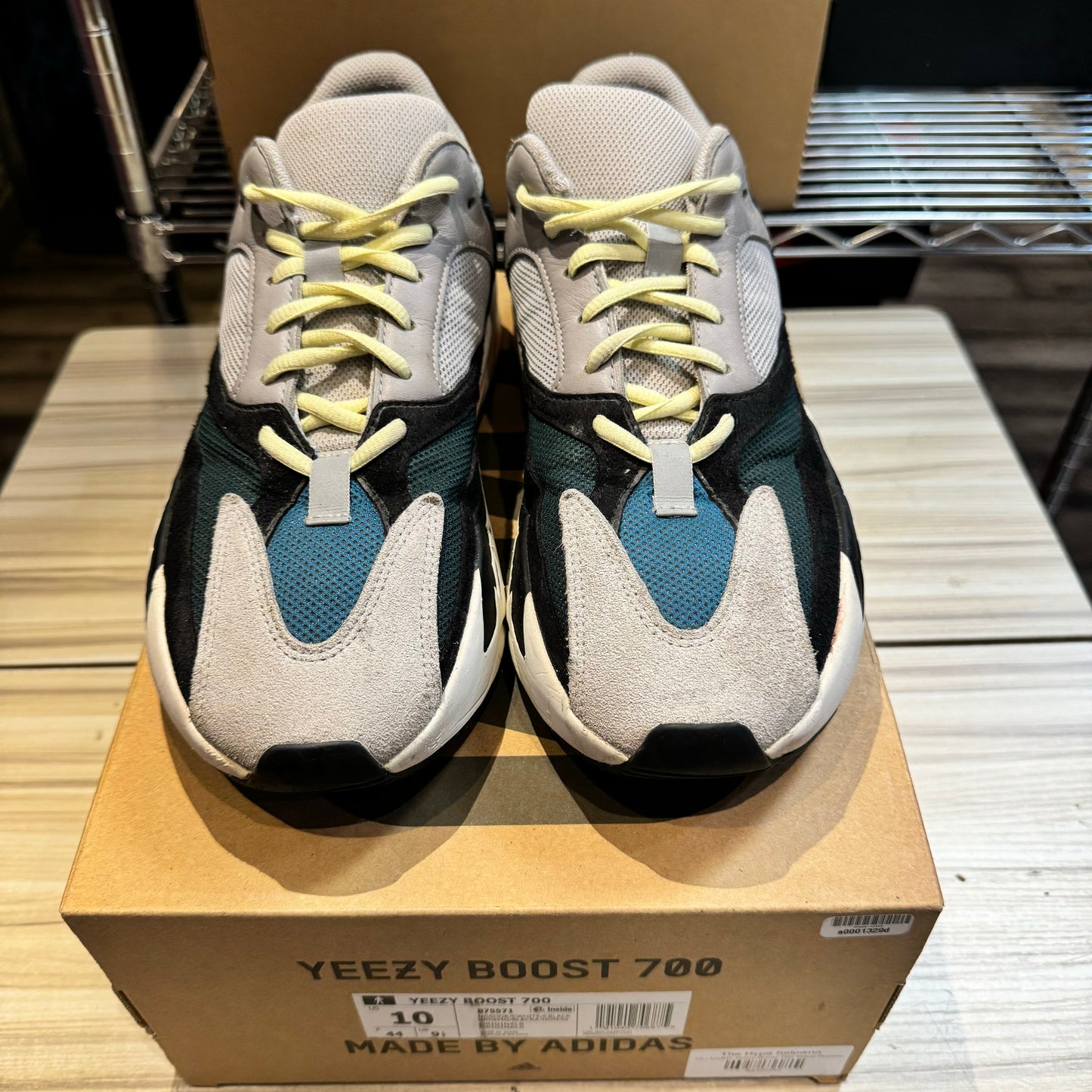 USED Yeezy Boost 700 Wave Runner