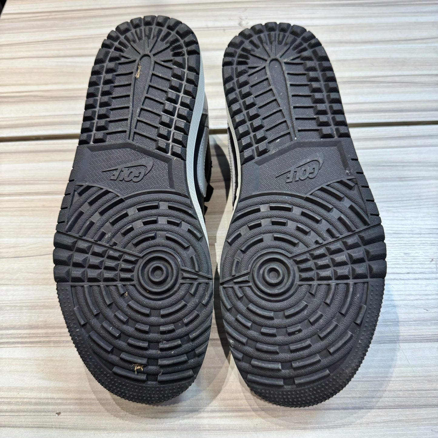 USED Jordan 1 Retro Low Golf Shadow