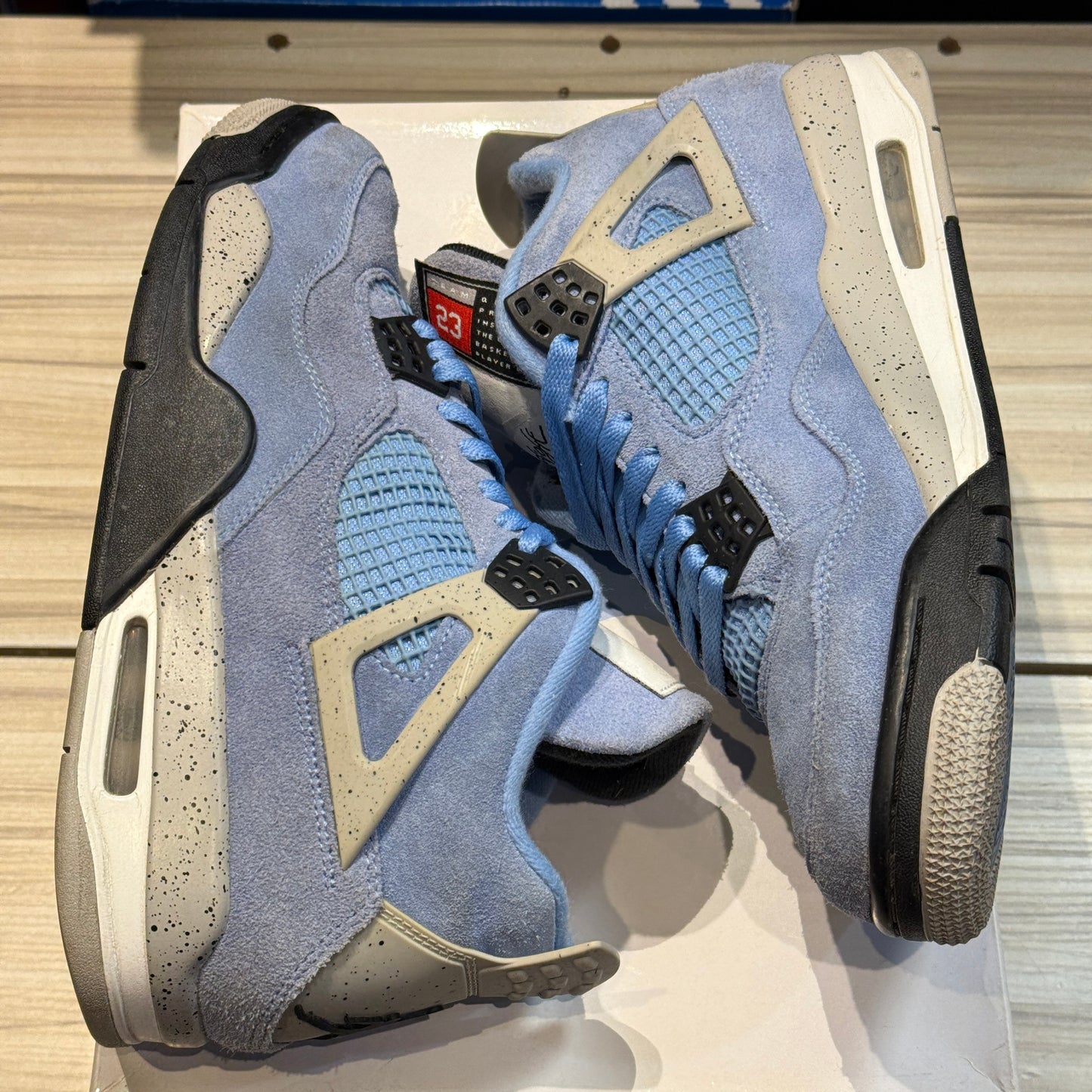 USED Jordan 4 University Blue