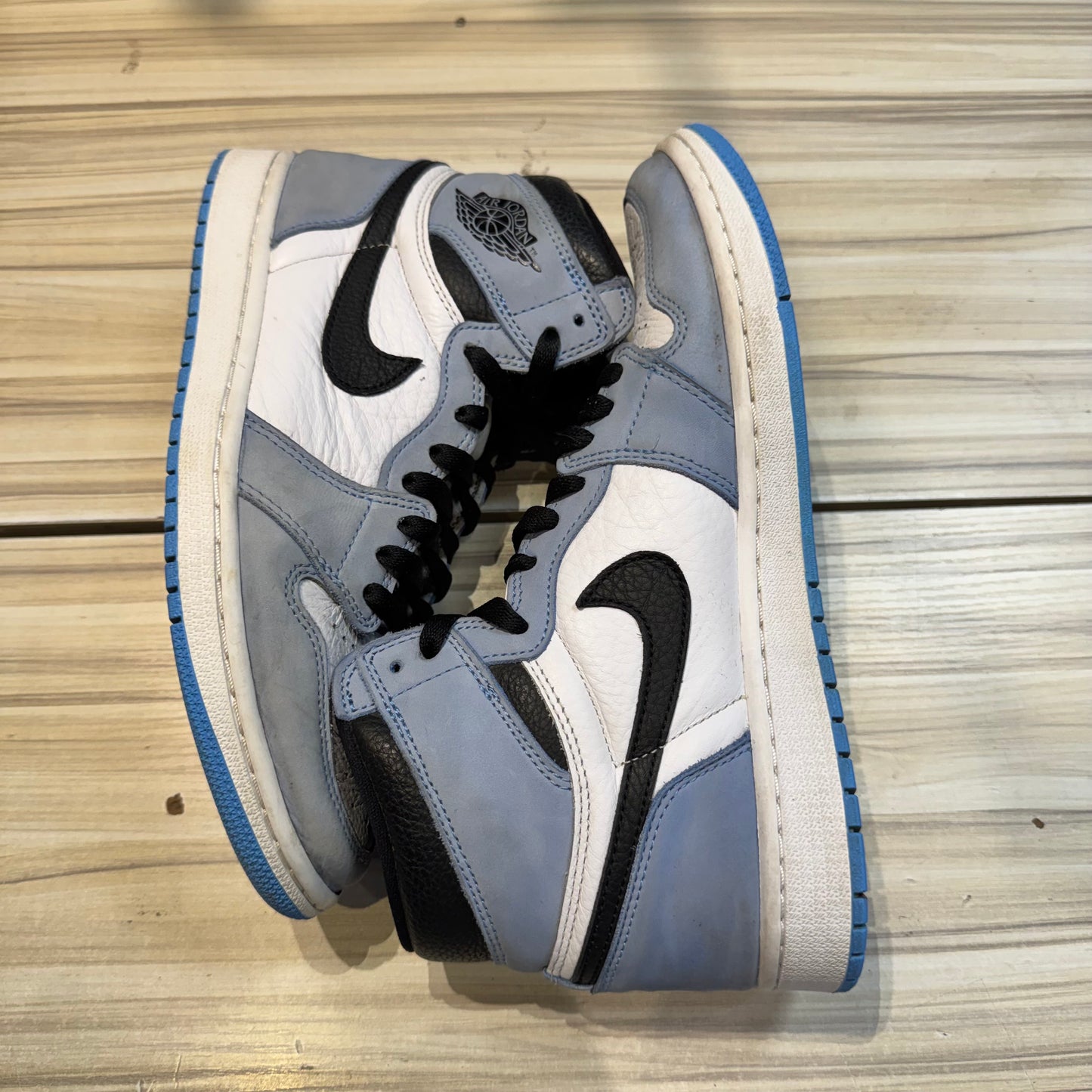 USED Jordan 1 Retro High OG University Blue