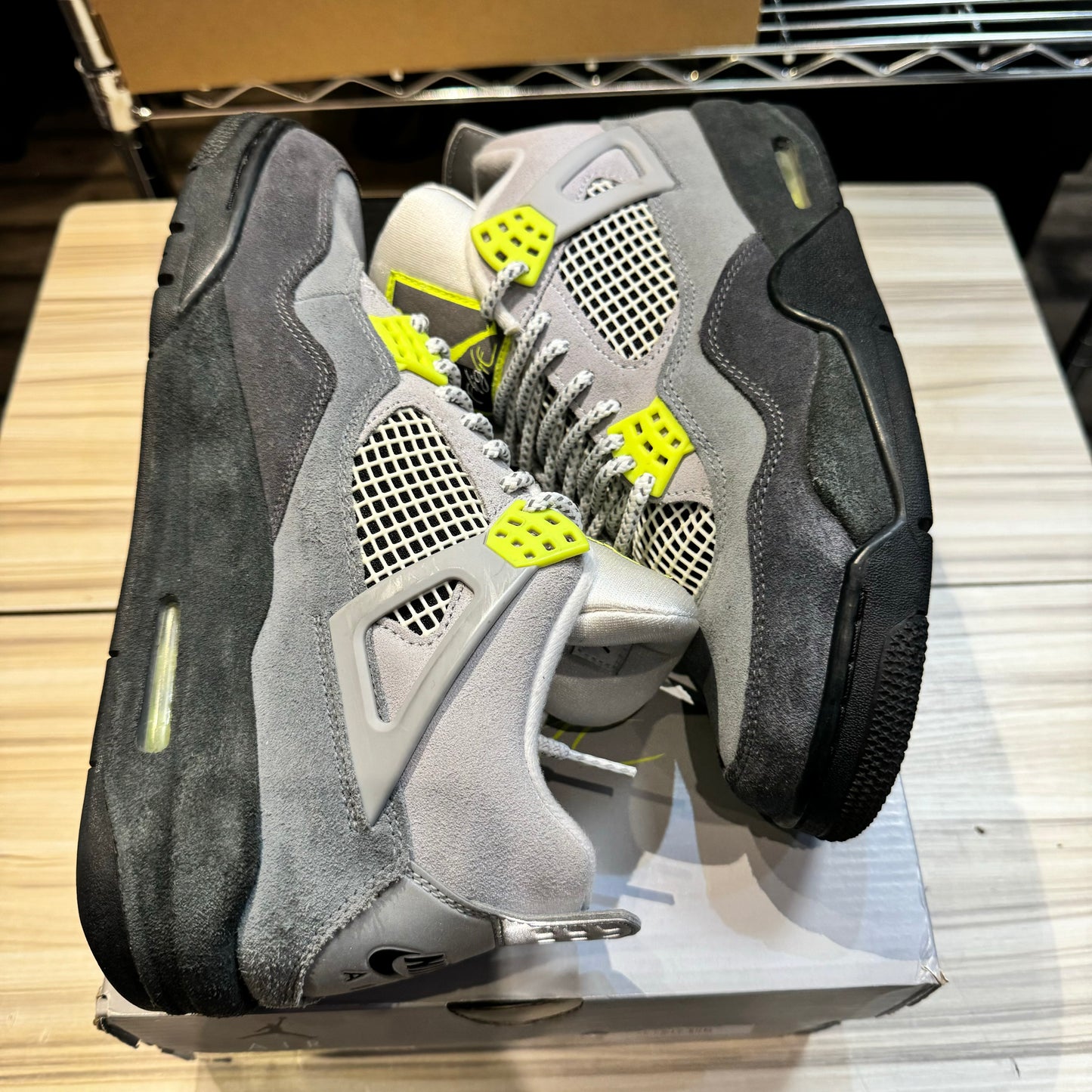 USED Jordan 4 Retro SE 95 Neon