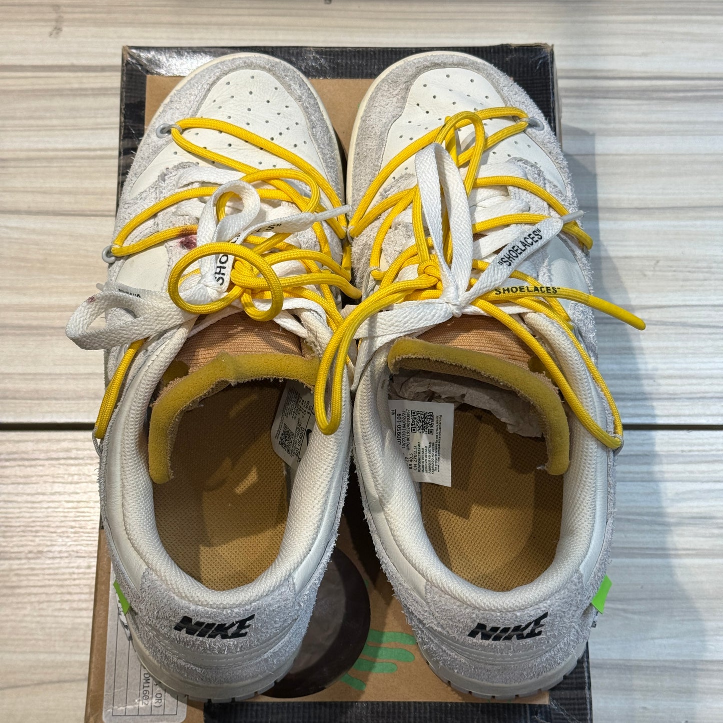 USED Nike Off-White Dunk Low Lot 39