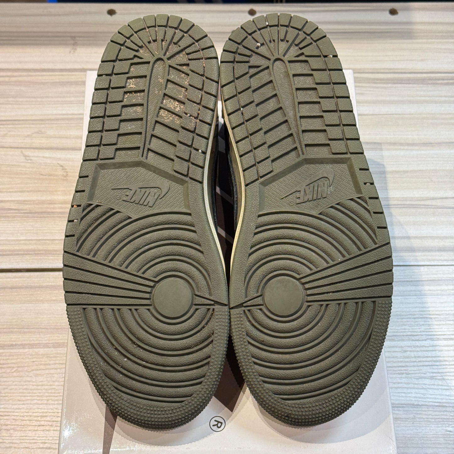 USED Jordan 1 Retro Low OG SP Travis Scott Medium Olive