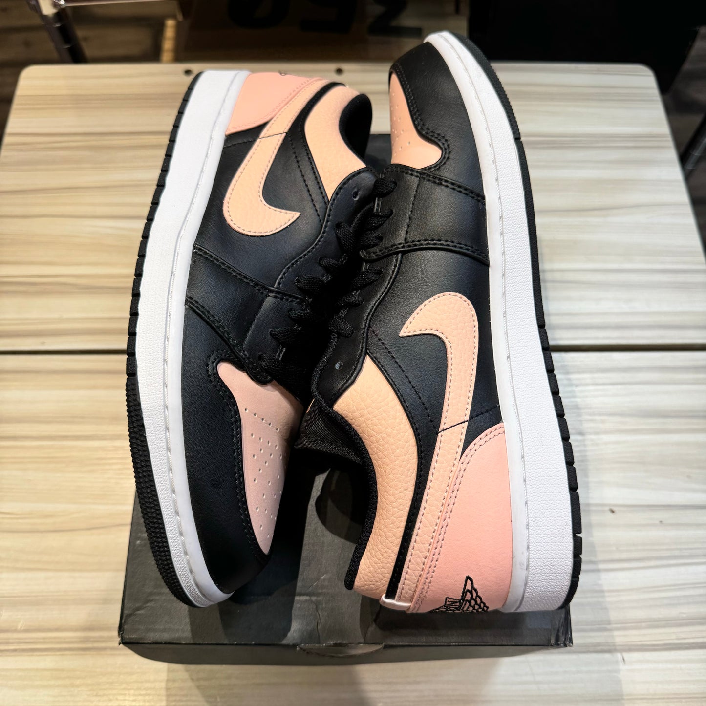 USED Jordan 1 Low Crimson Tint