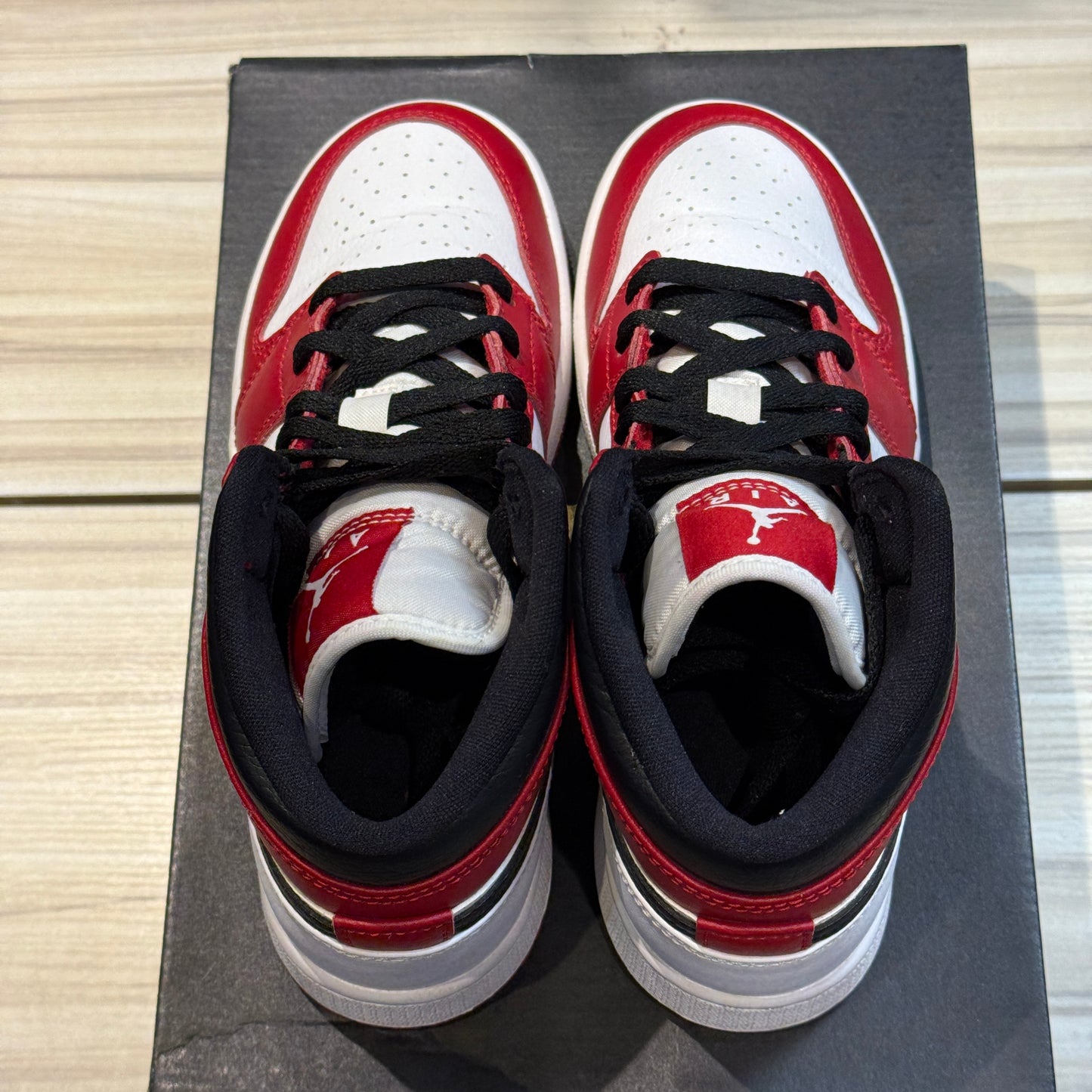 USED Jordan 1 Mid Chicago (2020) (GS)