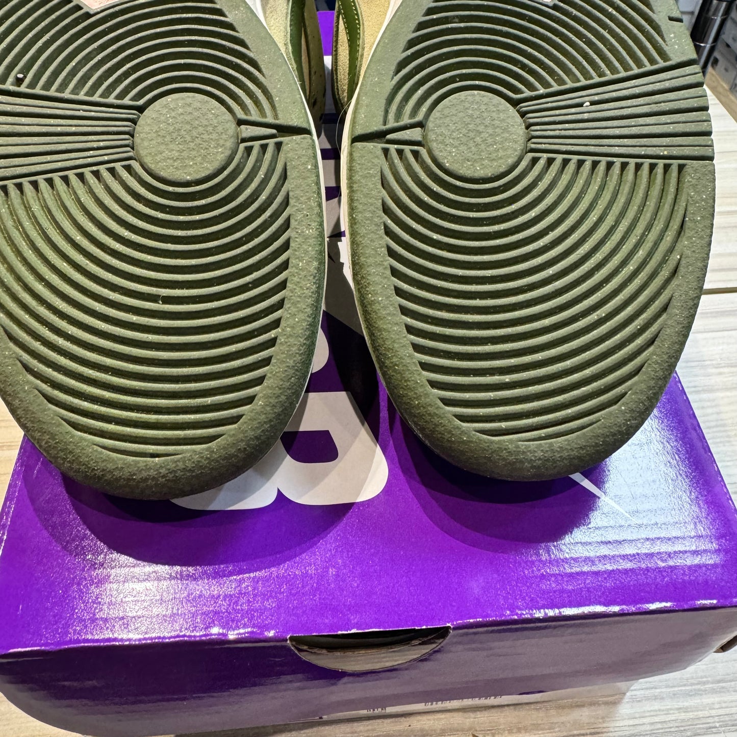 USED Nike SB Dunk Low Yuto Horigome Matcha