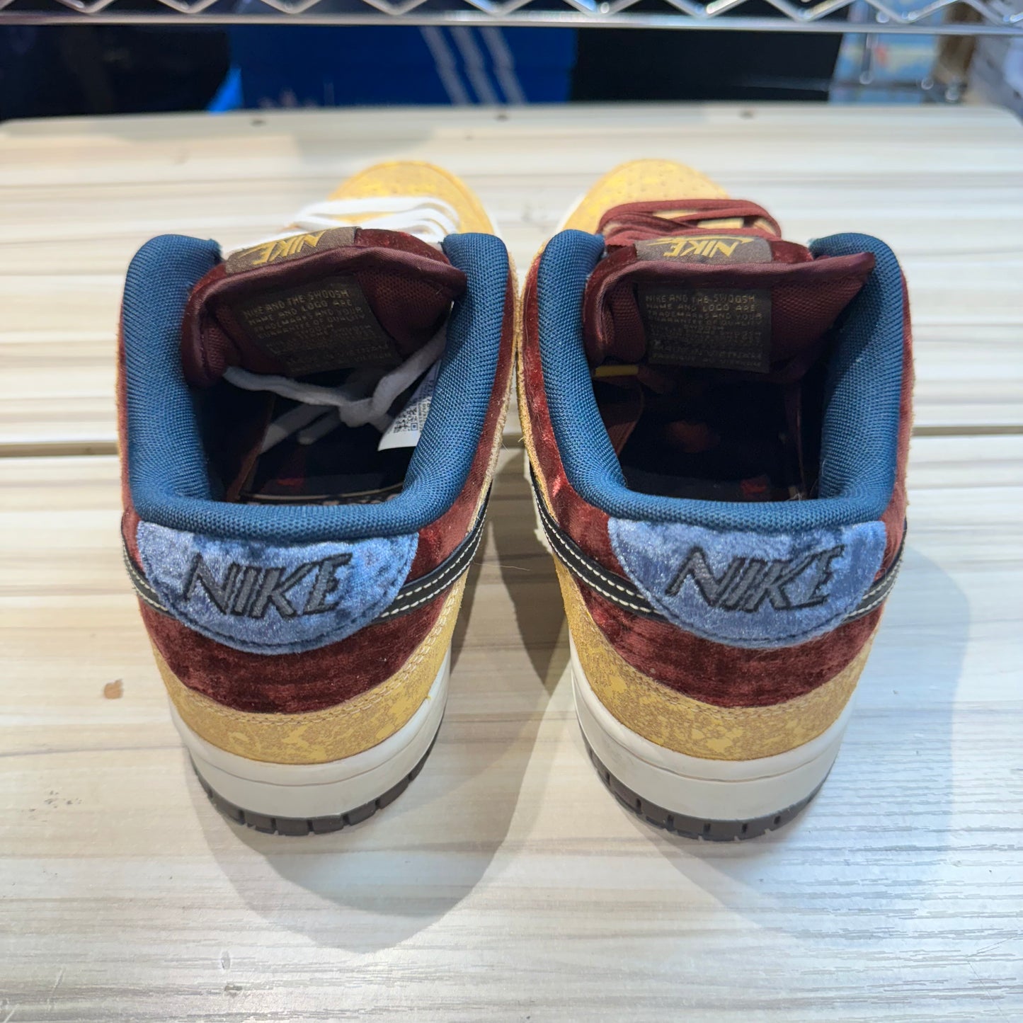 USED Nike SB Dunk Low City of Cinema