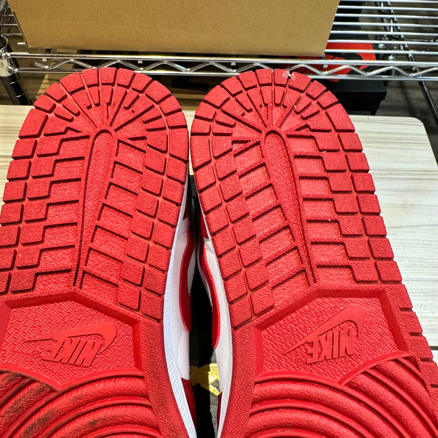 USED Jordan 1 Low Gym Red White