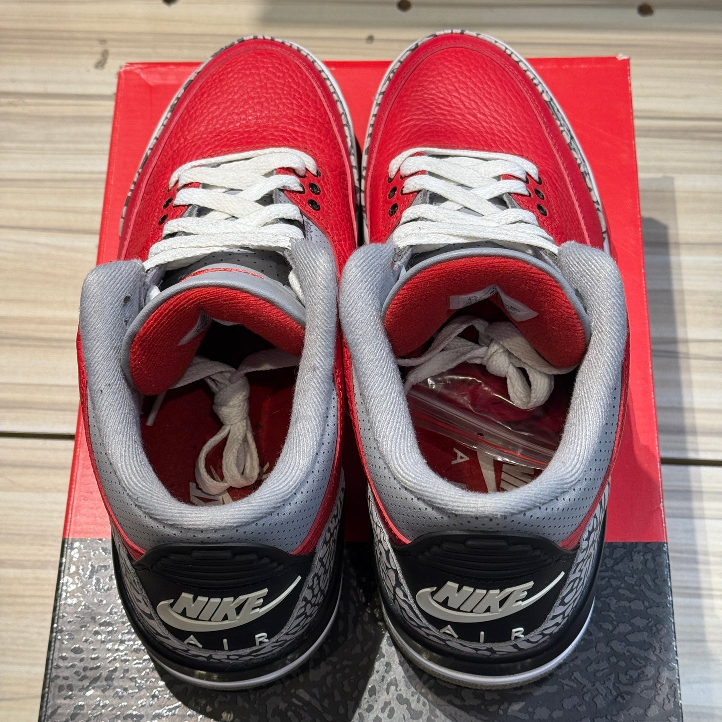 USED Jordan 3 Retro Unite Fire Red